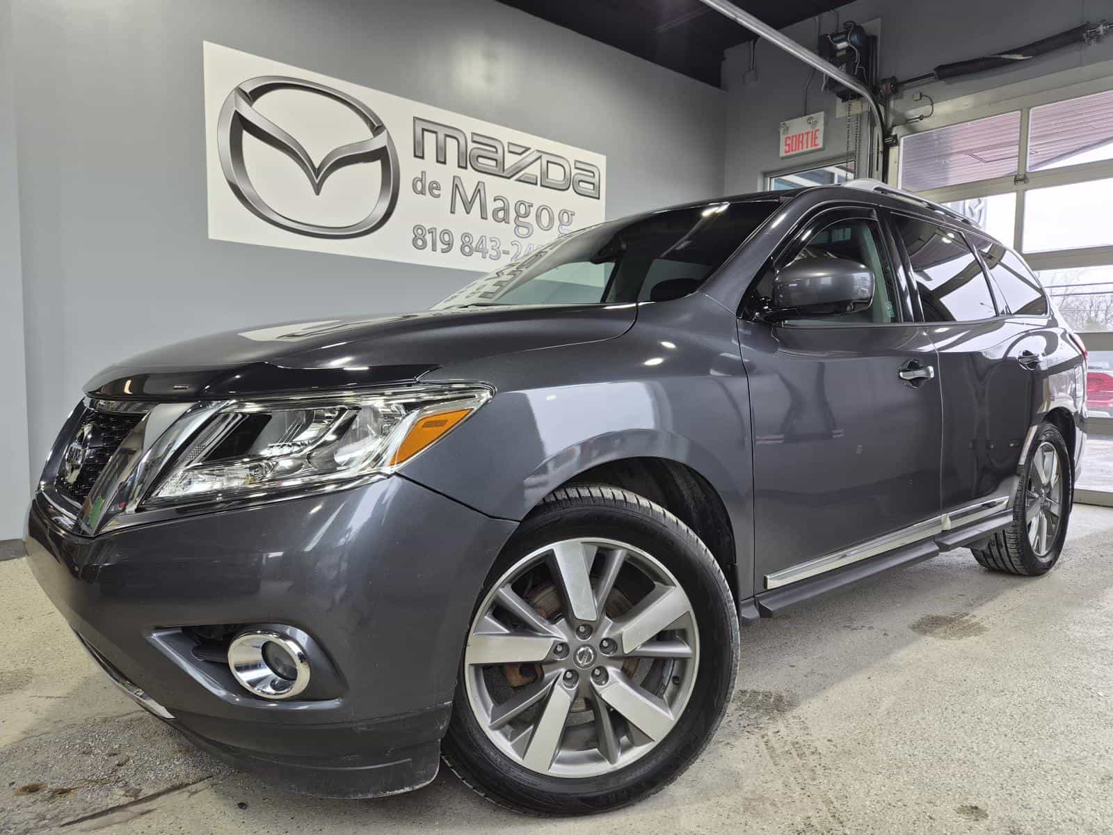 2013 Nissan Pathfinder Platinum - Image 1