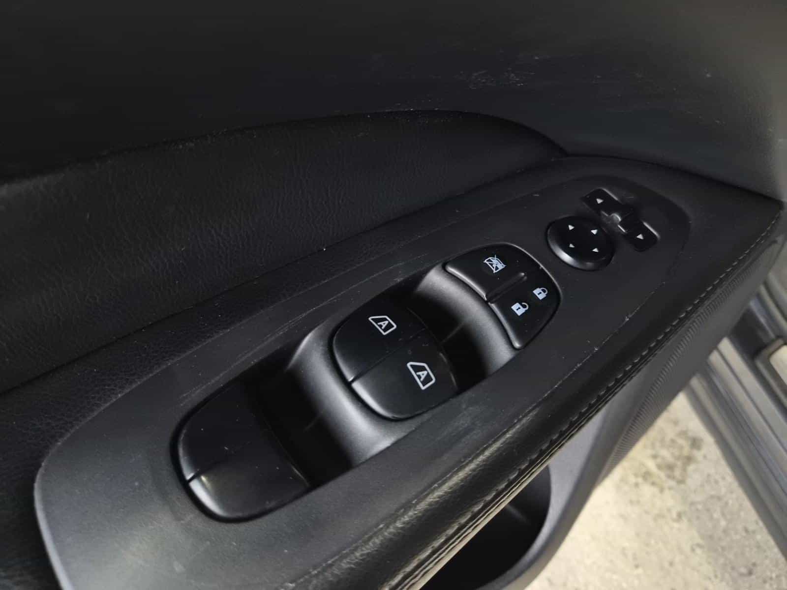 Image 12 Nissan Pathfinder Platinum 2013