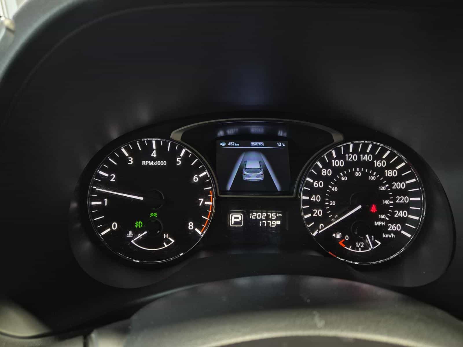 2013 Nissan Pathfinder Platinum - Image 16