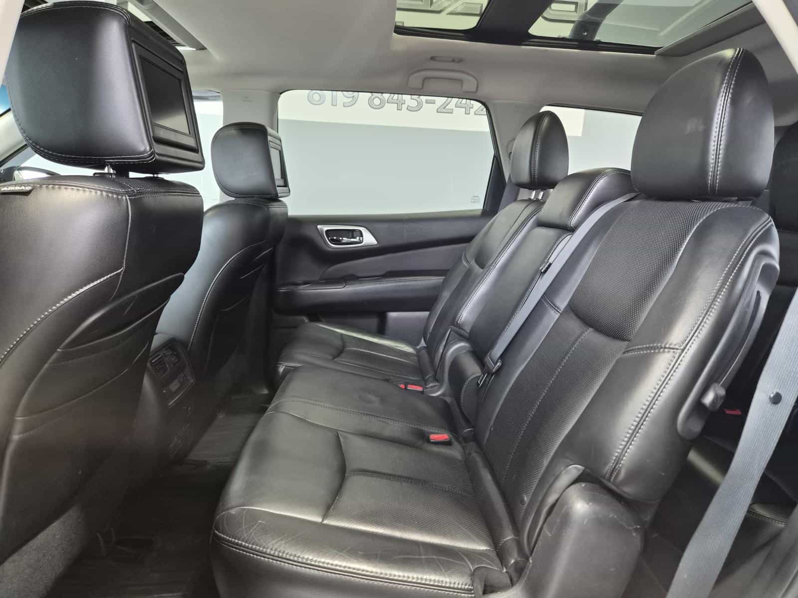 2013 Nissan Pathfinder Platinum - Image 24