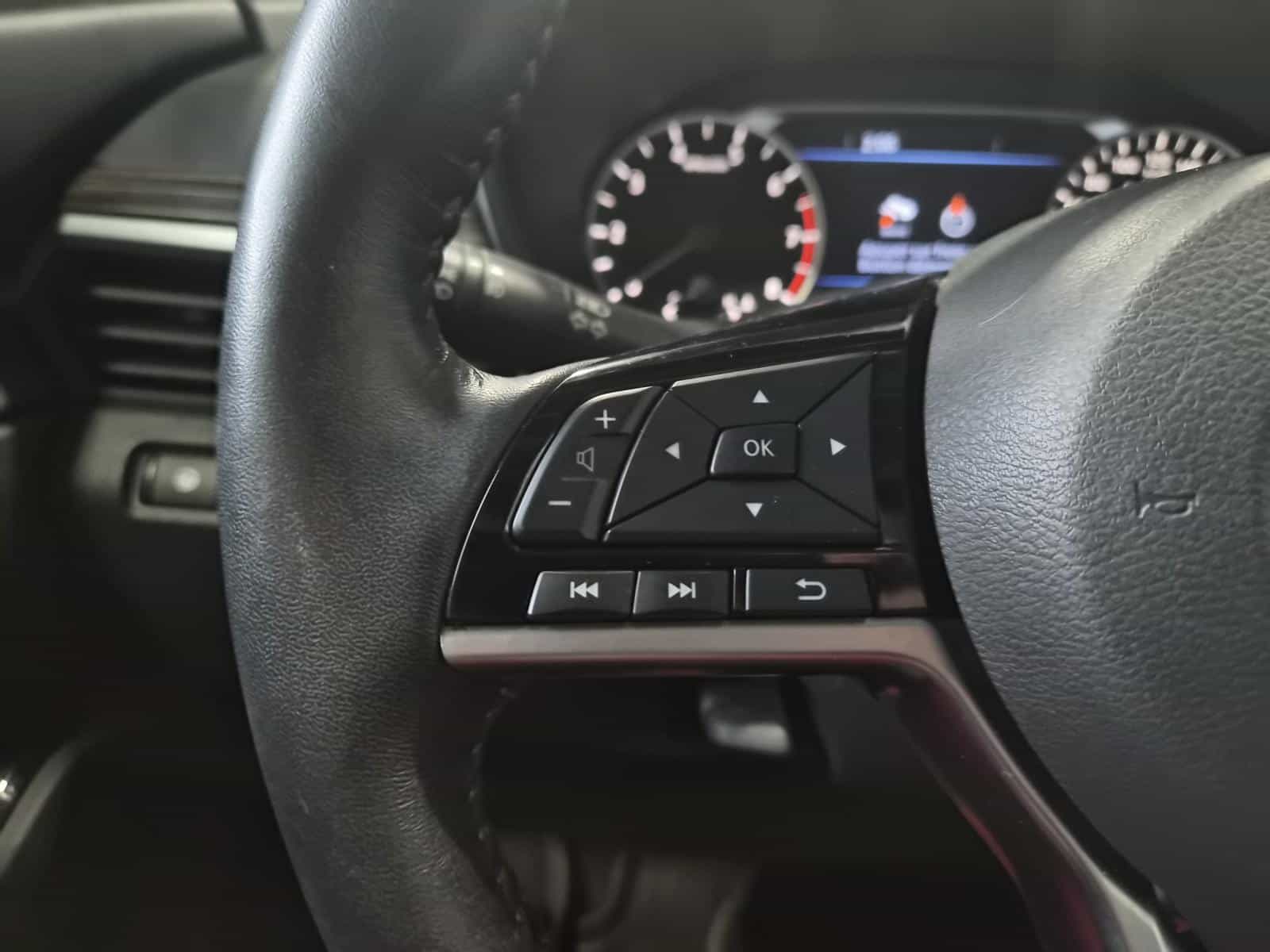 Image 17 Nissan Altima Platinum 2020