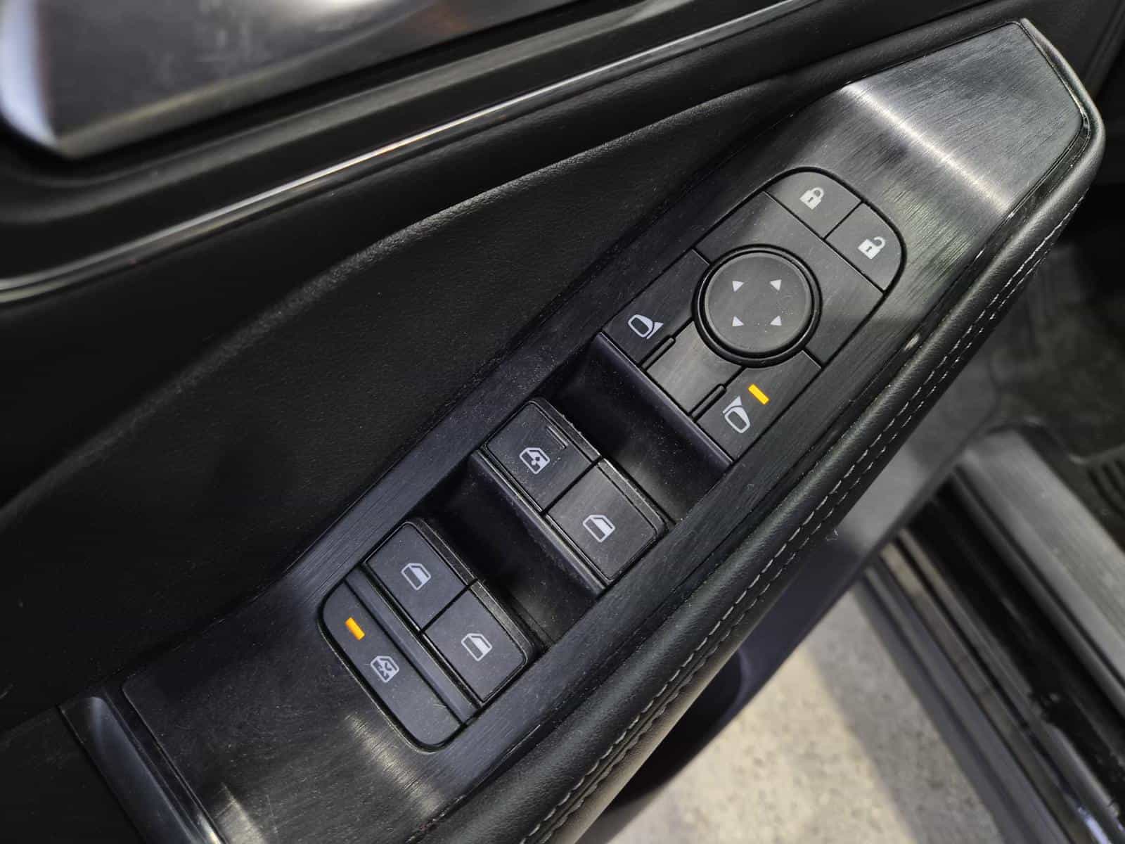 2021 Nissan Rogue SV - Image 14