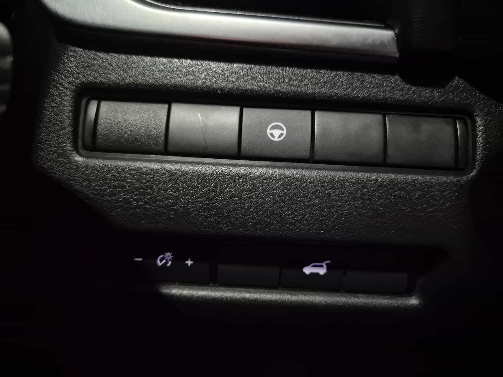 2021 Nissan Rogue SV - Image 15