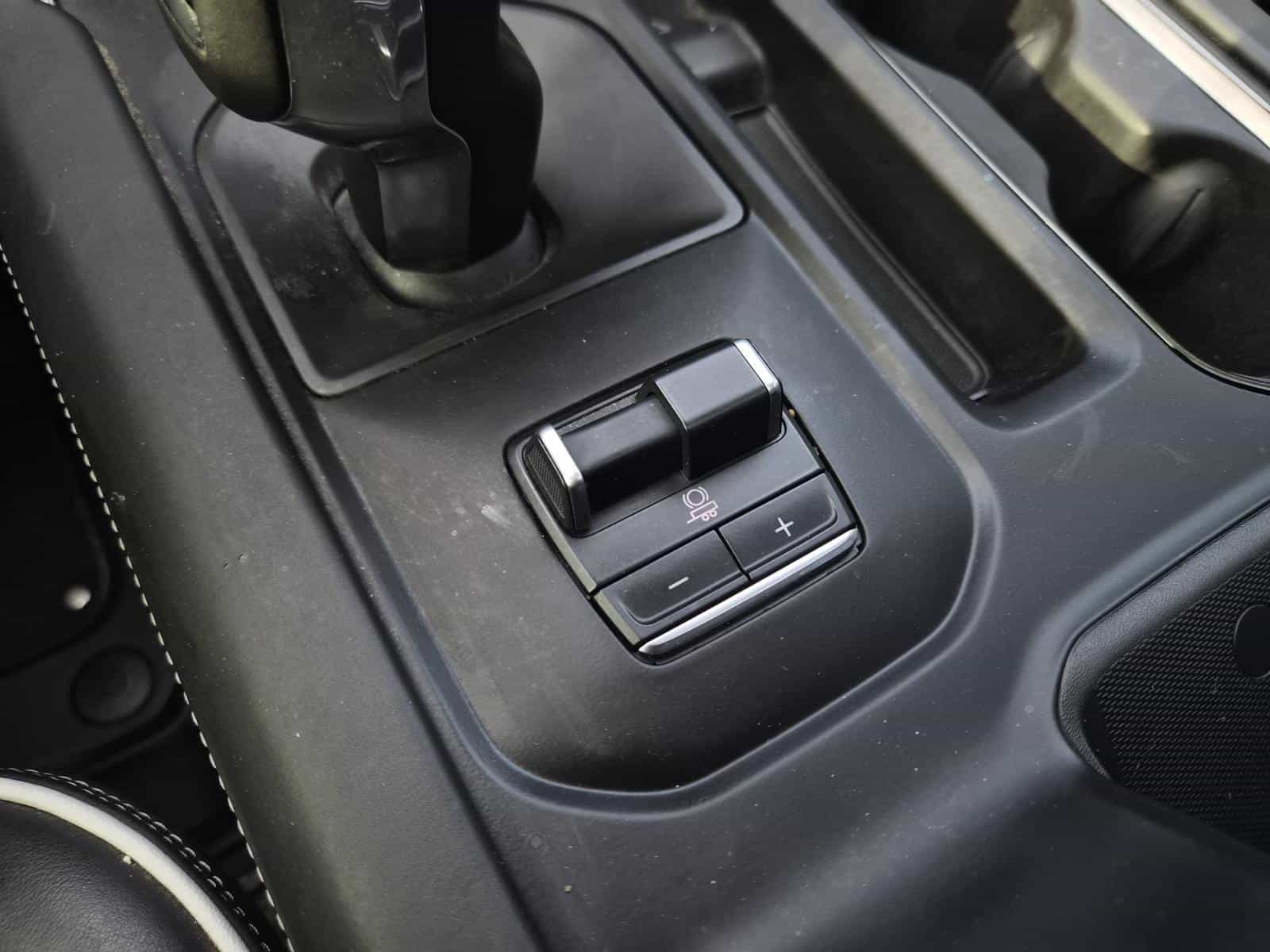 2024 GMC Sierra 1500 AT4X - Image 26