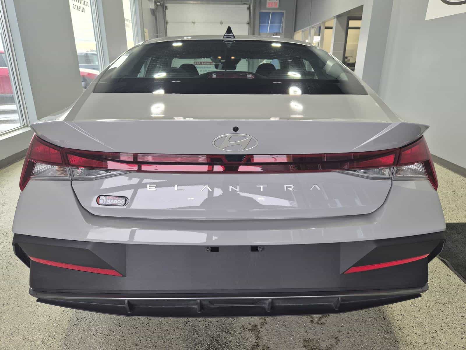 2024 Hyundai Elantra Essential - Image 4