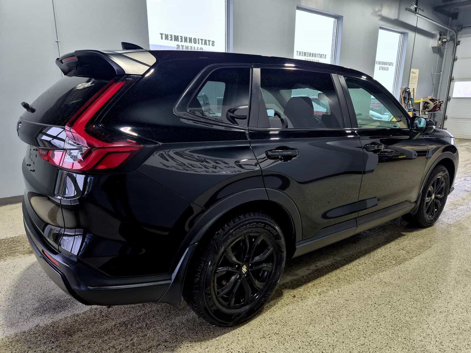 2023 Honda CR-V LX - Image 5