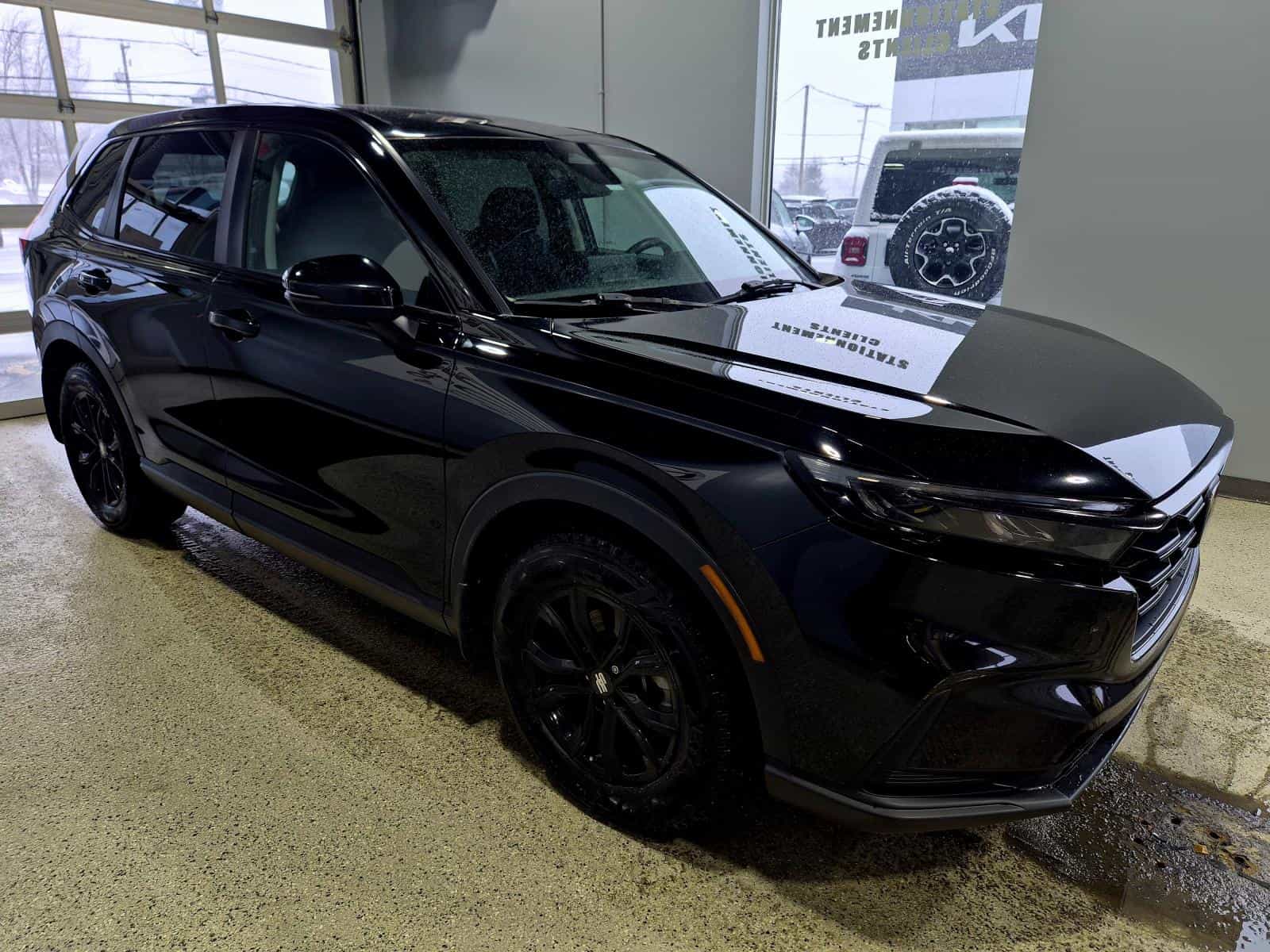 2023 Honda CR-V LX - Image 6