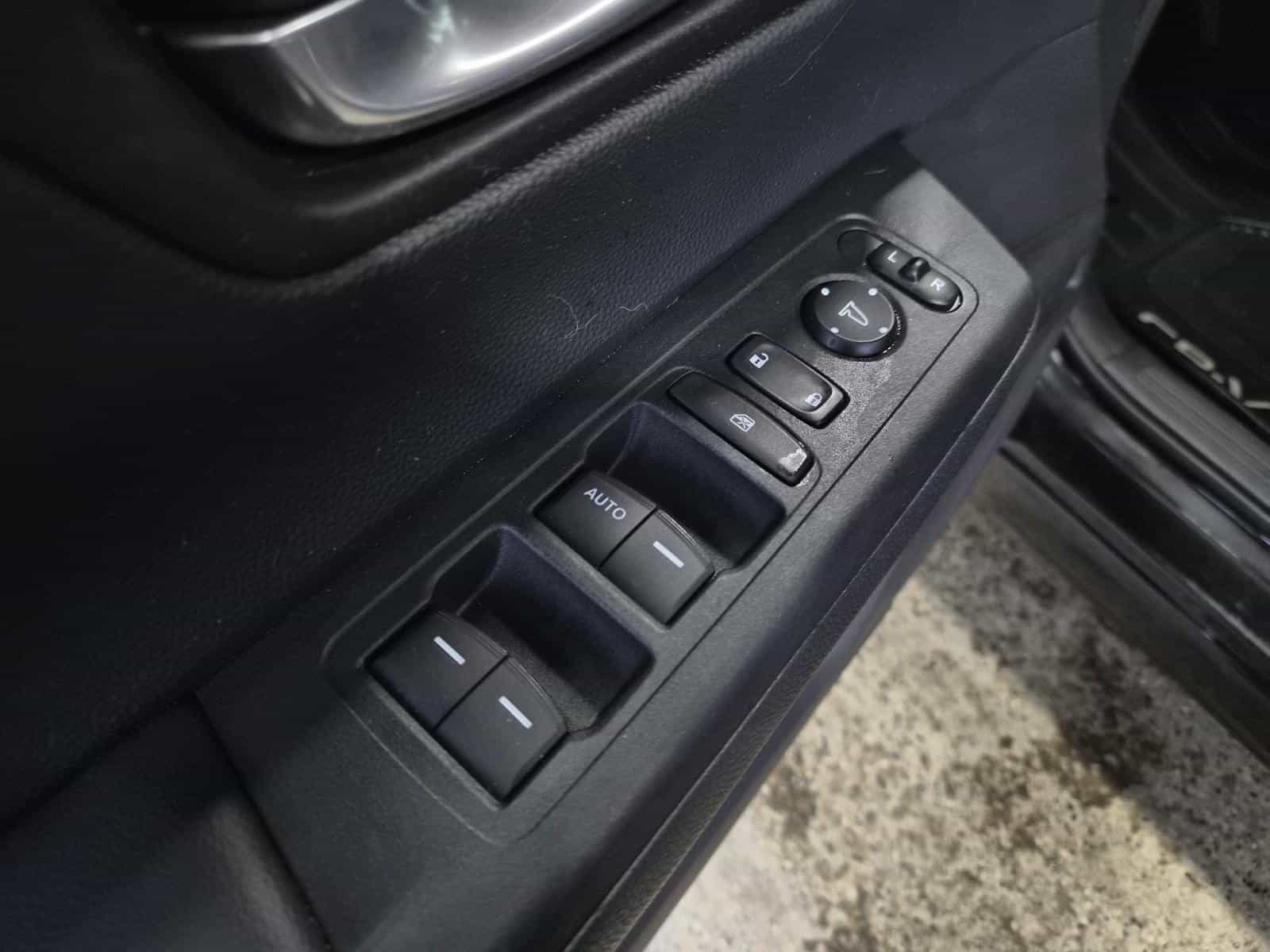 Image 13 Honda CR-V LX 2023