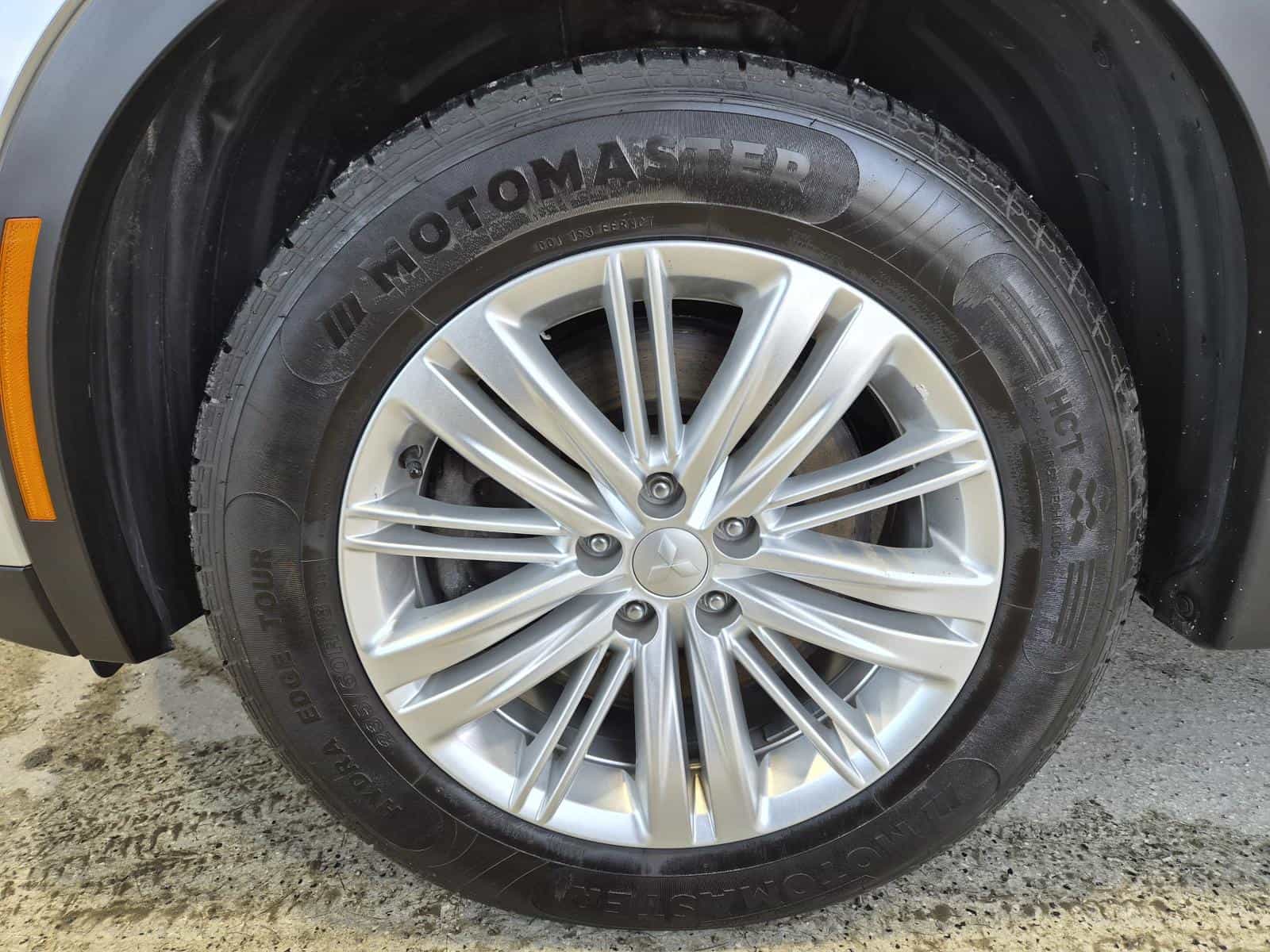 Image 8 Mitsubishi Outlander ES 2022