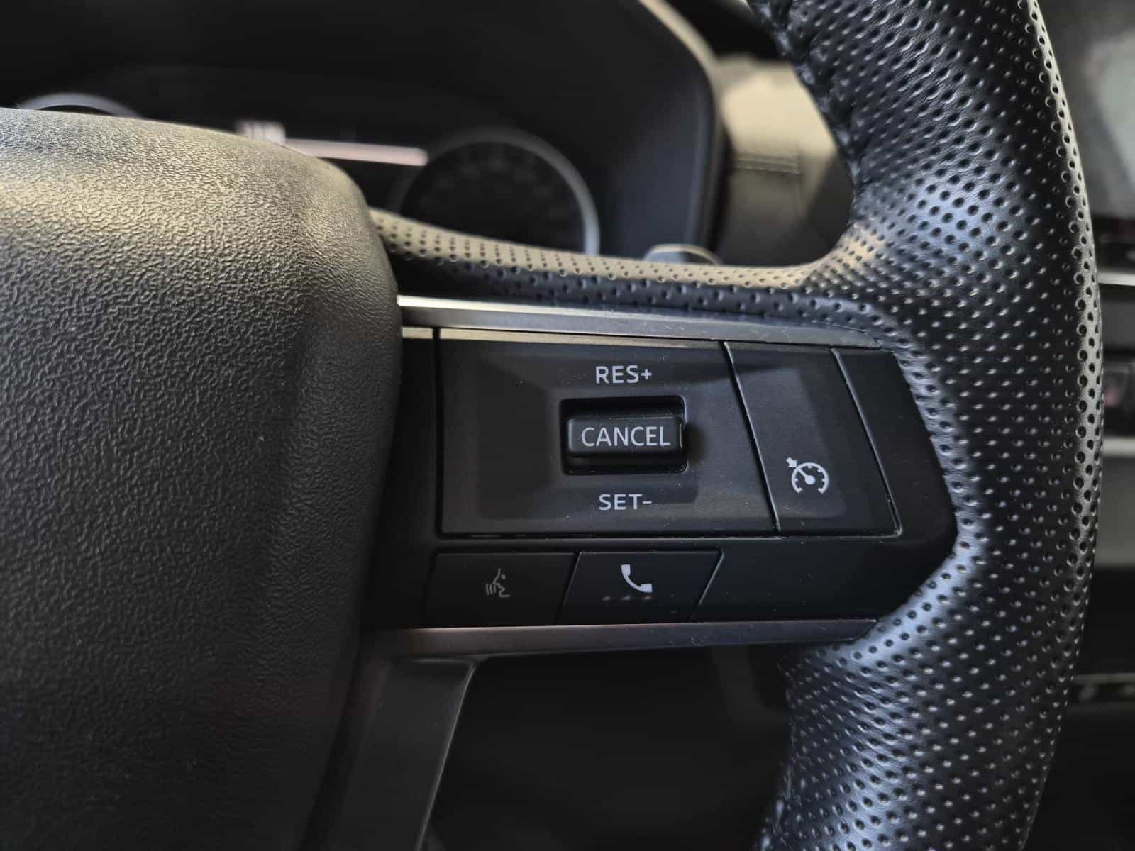 2022 Mitsubishi Outlander ES - Image 16