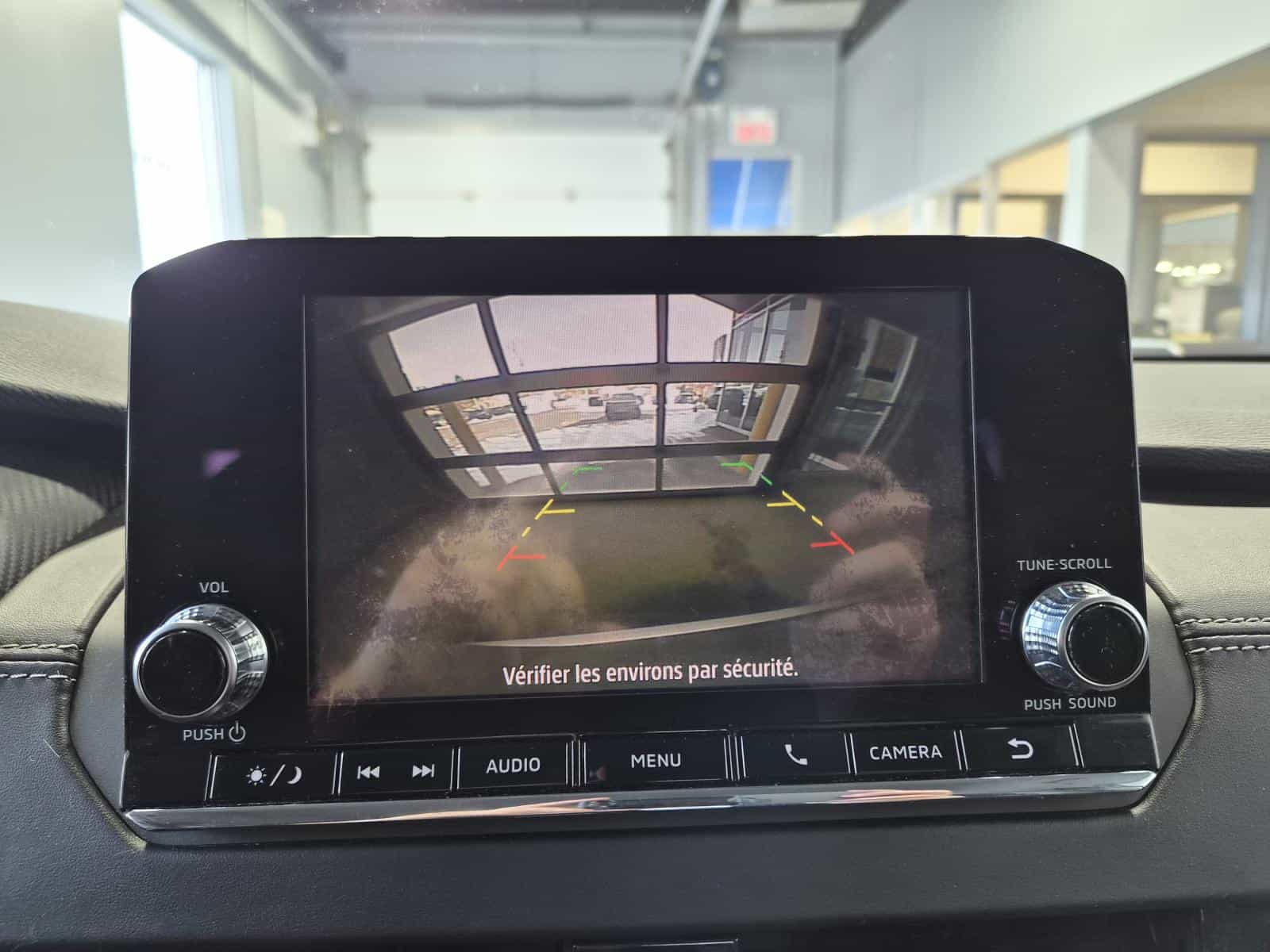 2022 Mitsubishi Outlander ES - Image 19