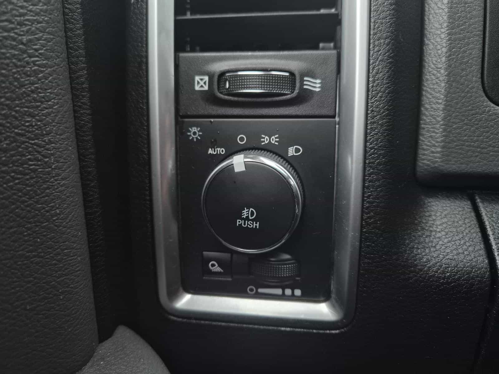 Image 15 RAM 2500 SLT 2018