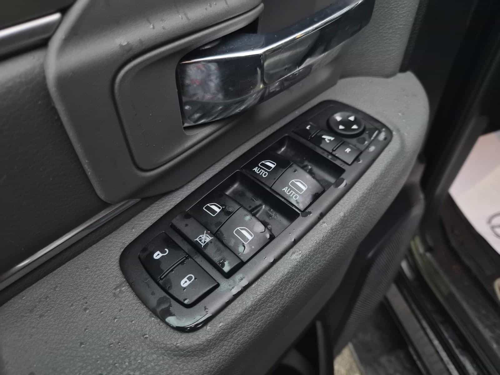 Image 14 RAM 2500 SLT 2018