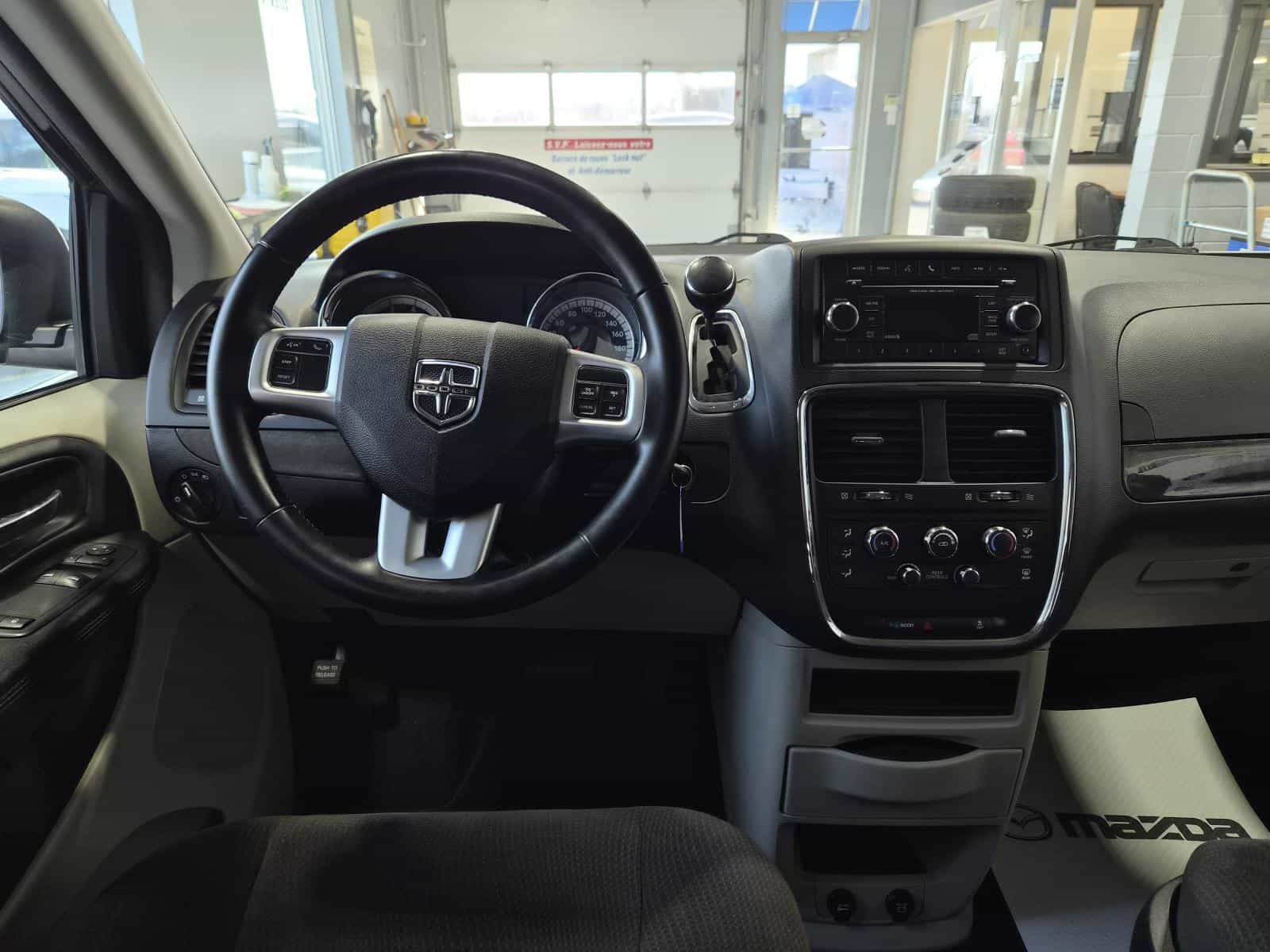 Image 10 Dodge Grand Caravan SXT 2017