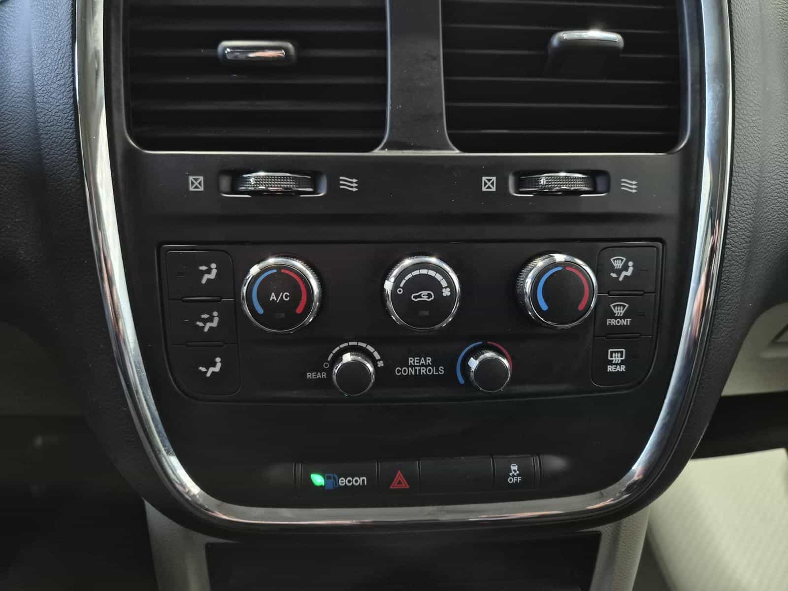 Image 18 Dodge Grand Caravan SXT 2017