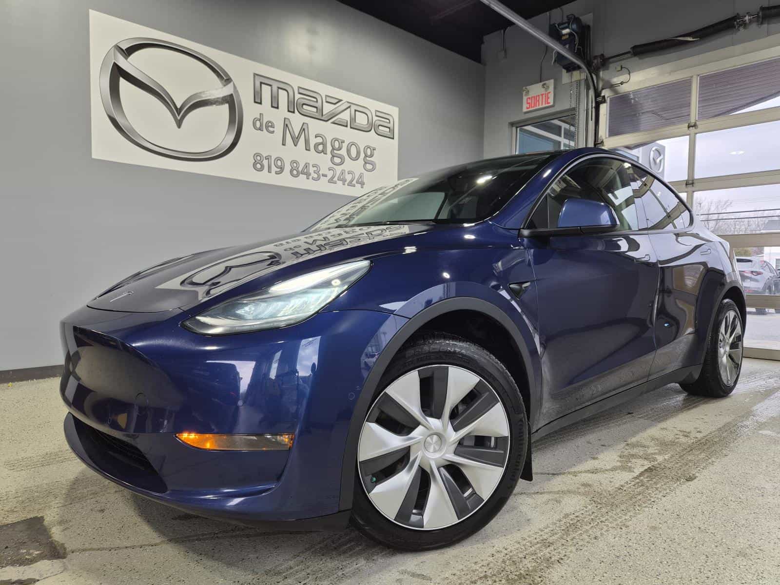 Image 1 Tesla Model Y Standard Range 2021
