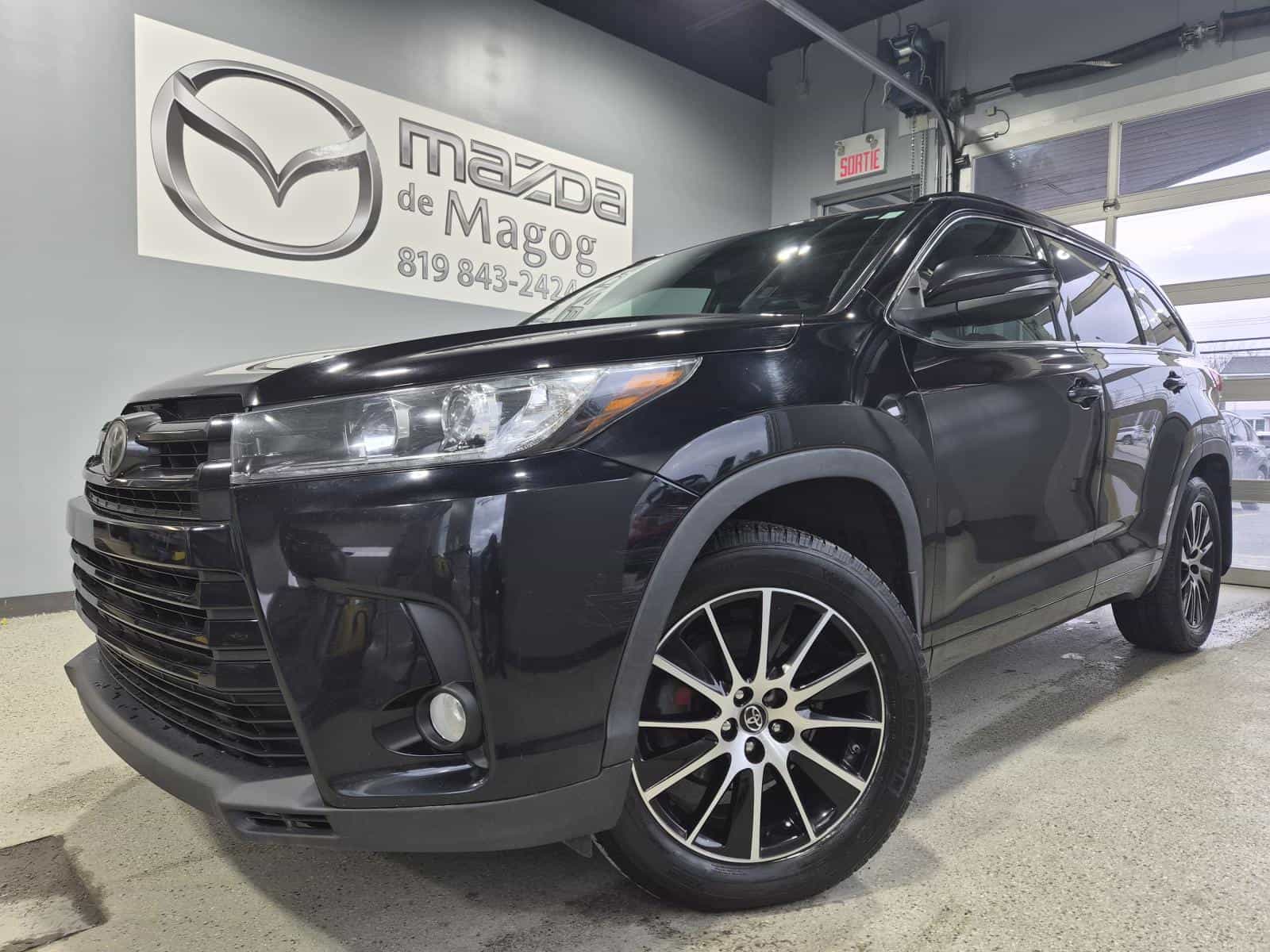 Image 1 Toyota Highlander XLE 2018