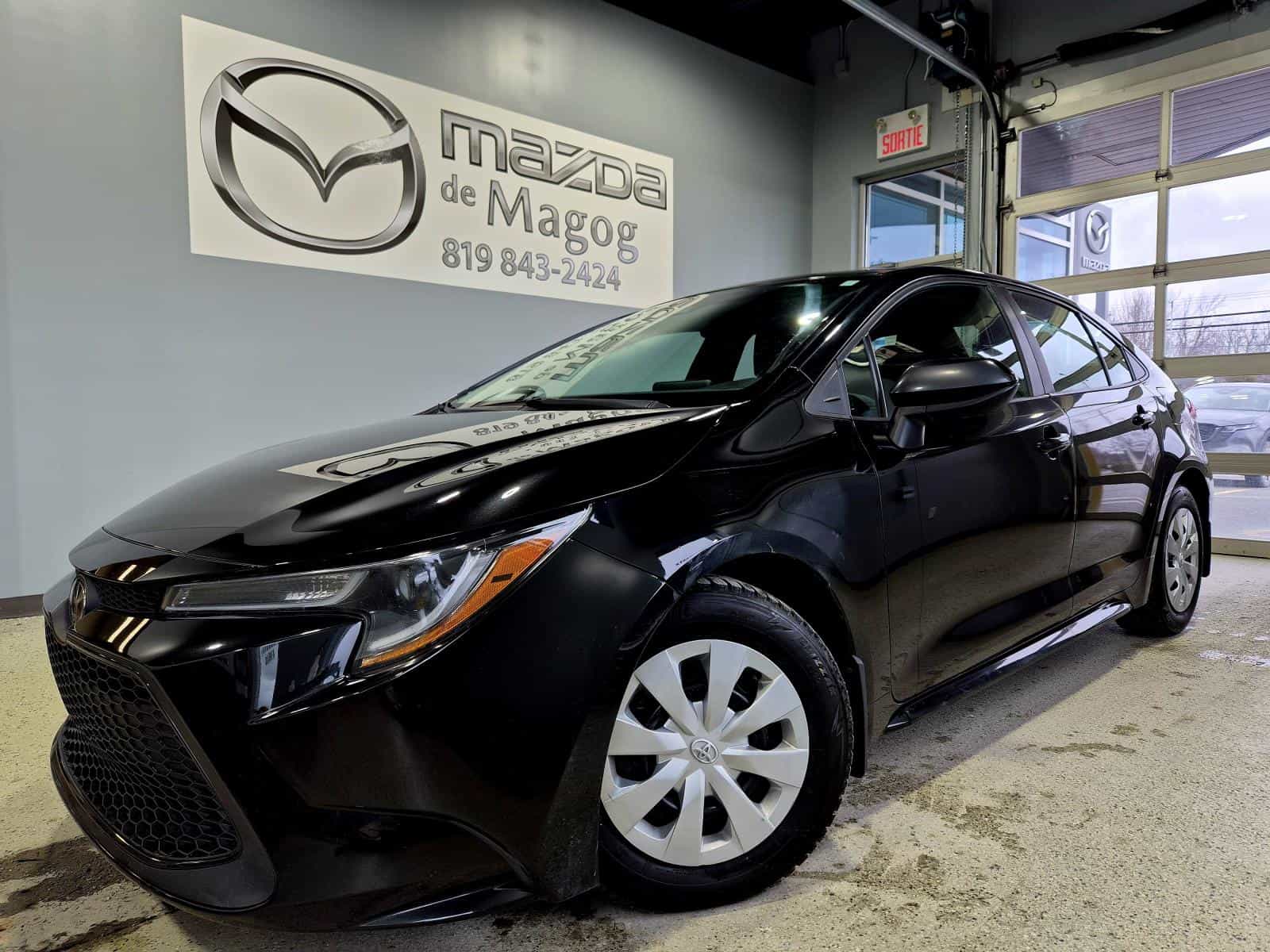 Image 1 Toyota Corolla LE 2020