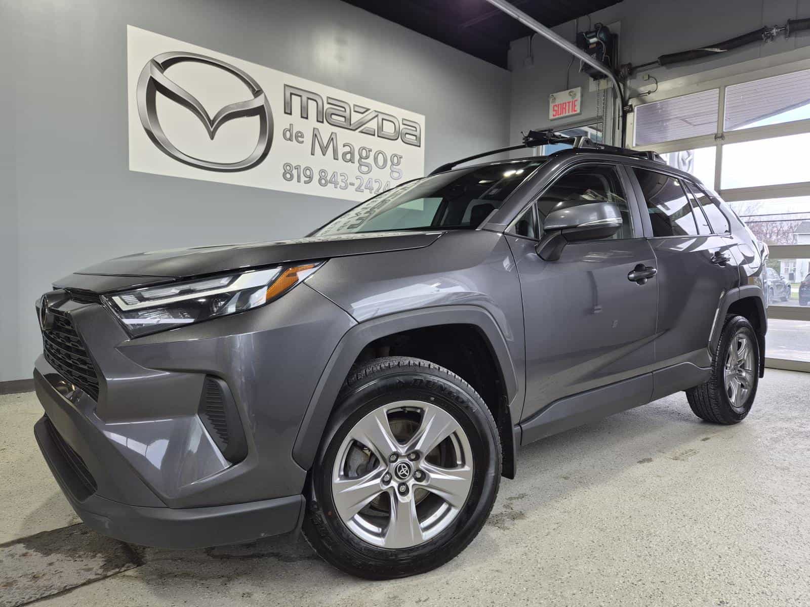 2022 Toyota Rav4 XLE - Image 1