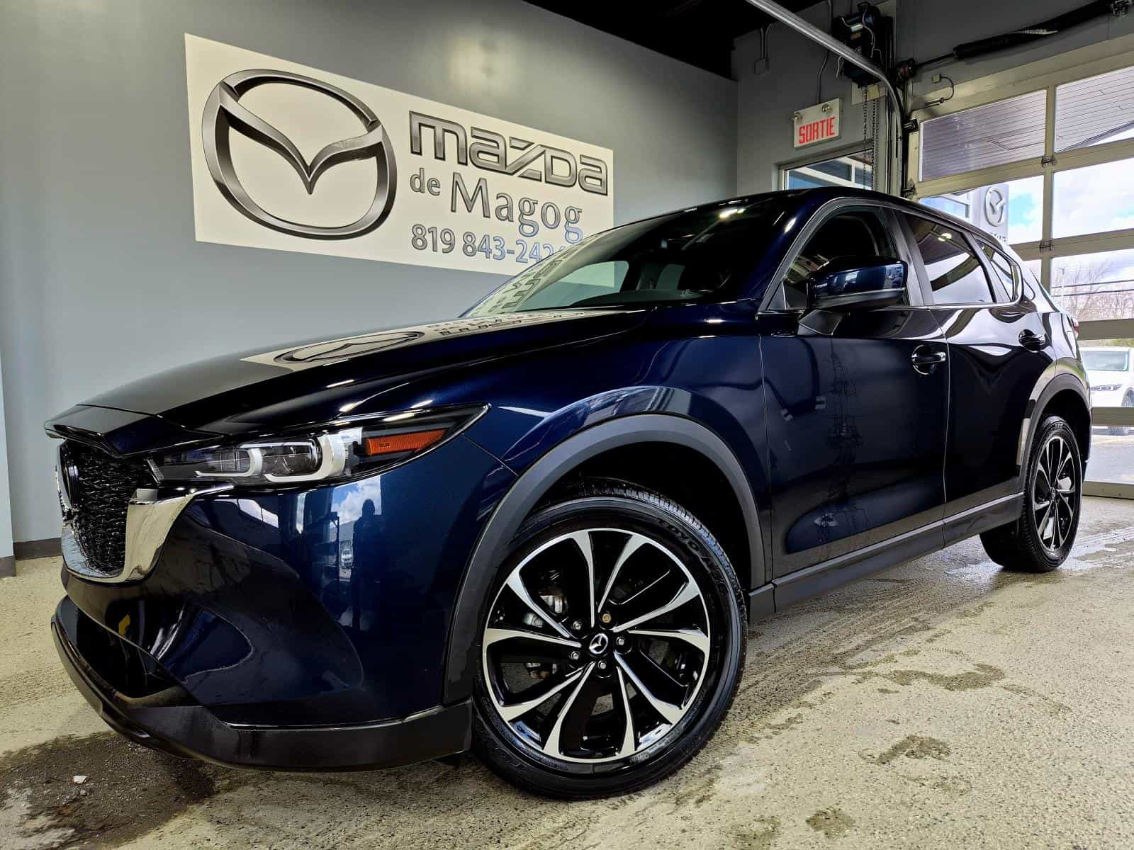 2022 Mazda CX-5 GS Comf - Image 1