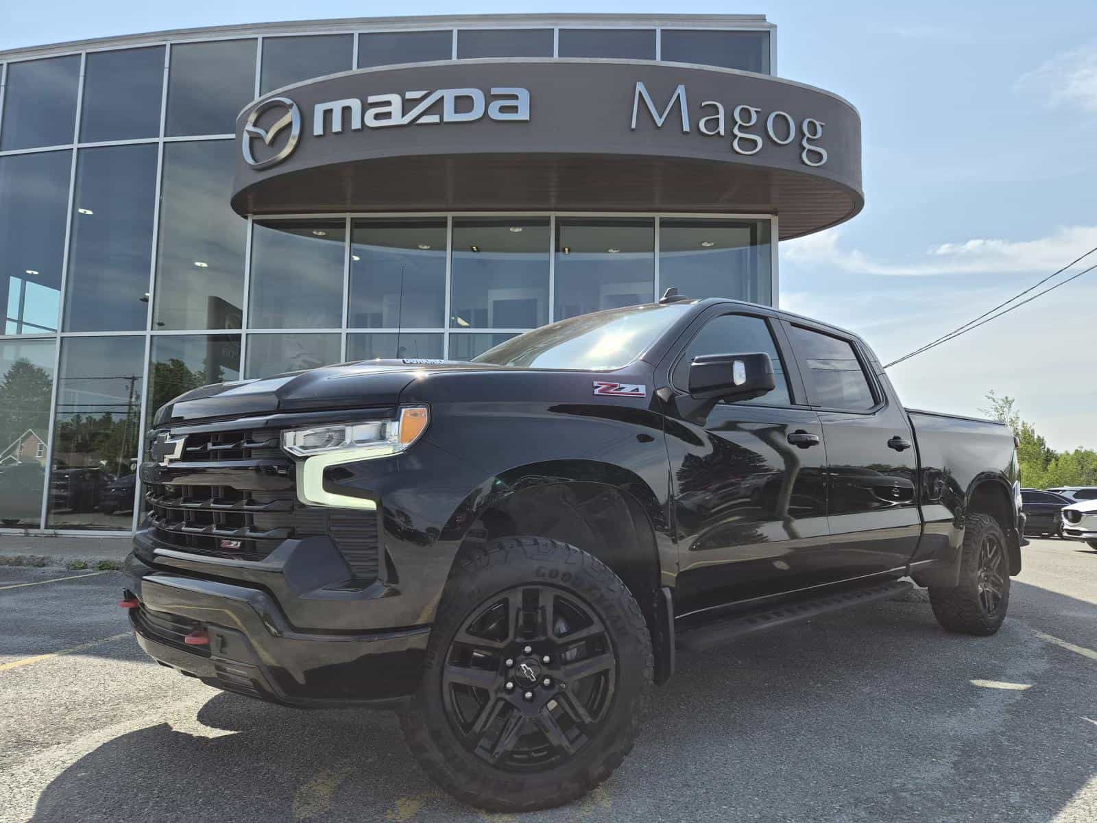 2022 Chevrolet Silverado 1500 LT Trail Boss - Image 1