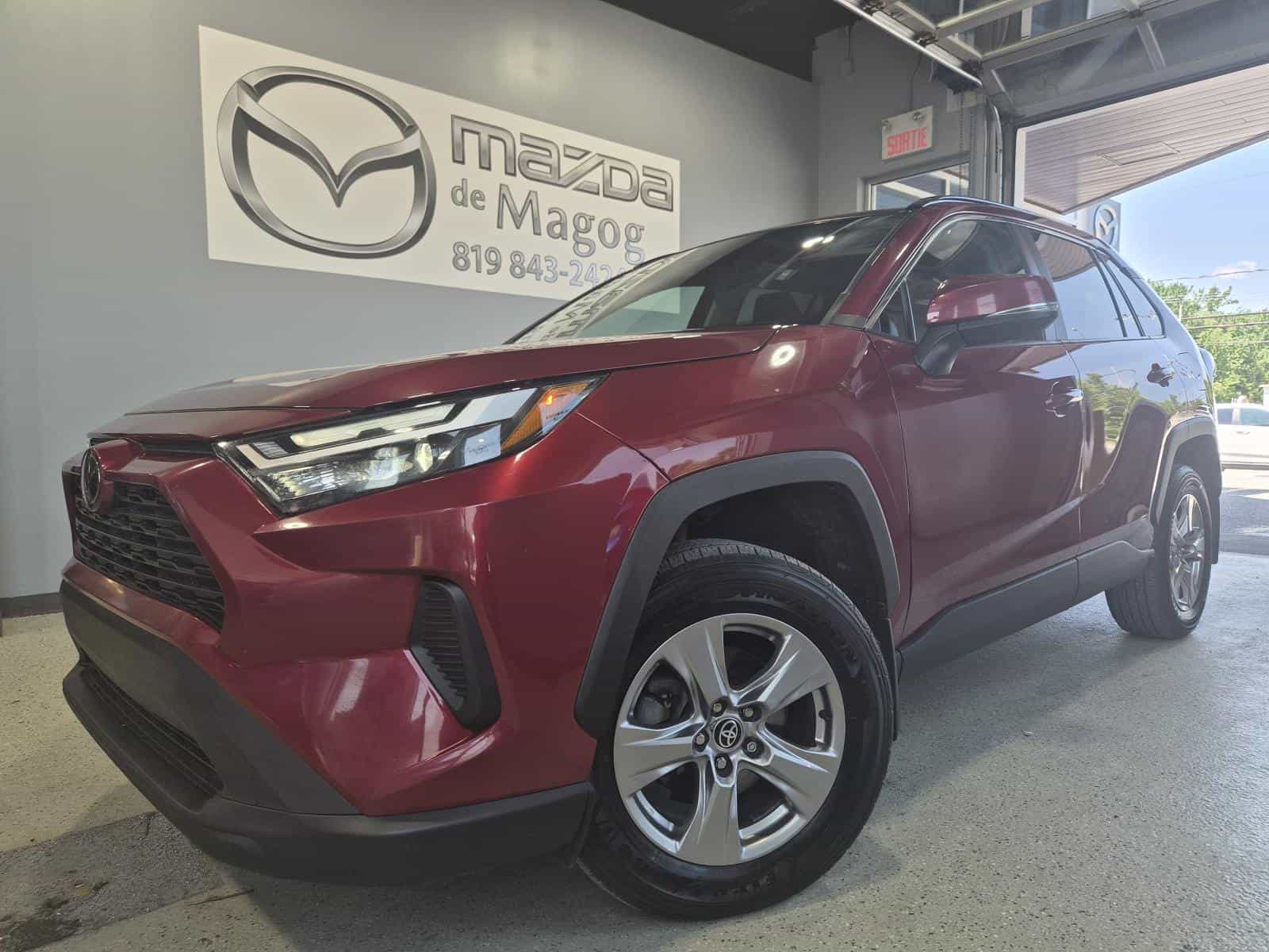 Image 1 Toyota Rav4 XLE 2022
