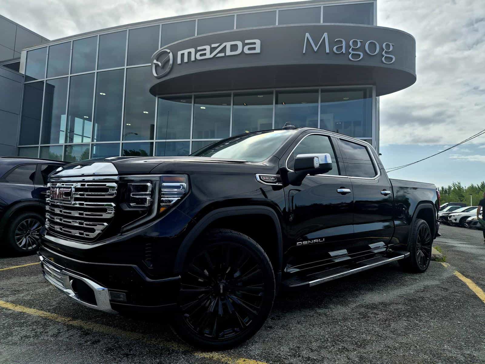 2022 GMC Sierra 1500 Denali - Image 1