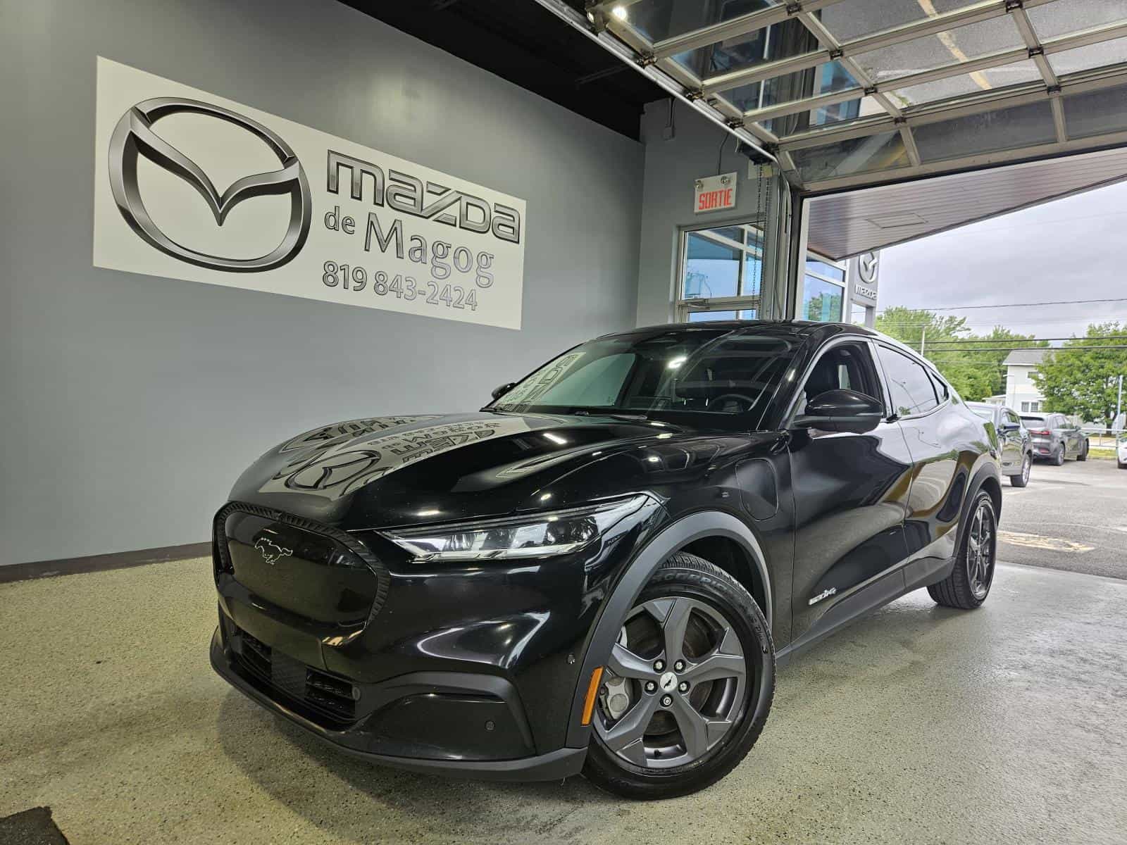 2023 Ford Mustang MACH-E Select - Image 1
