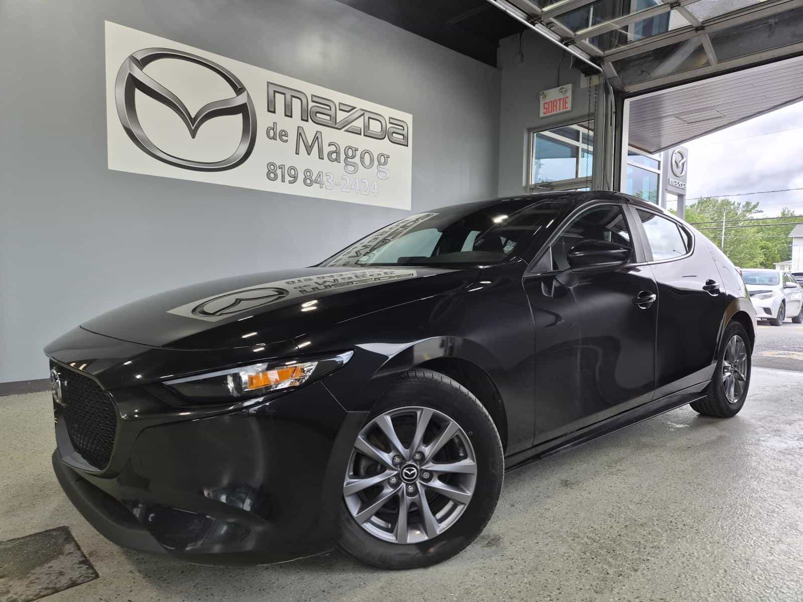2023 Mazda Mazda3 Sport GX - Image 1