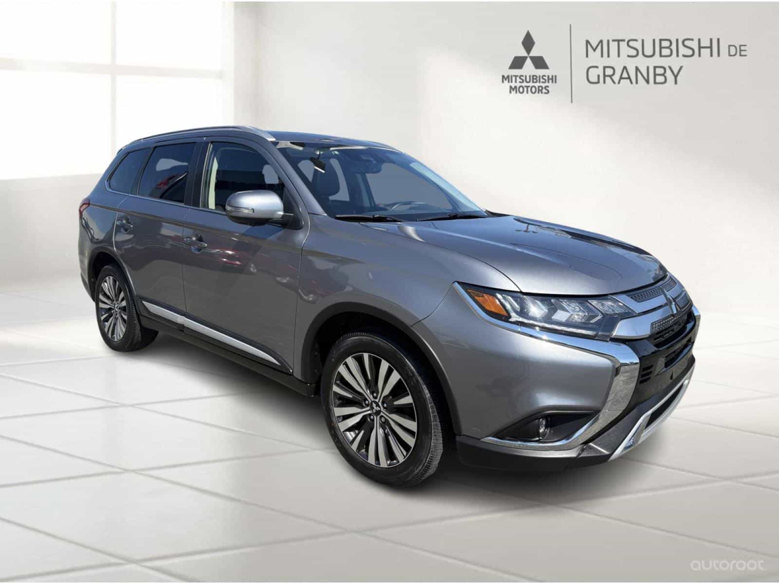 2020 Mitsubishi Outlander EX-L - Image 1