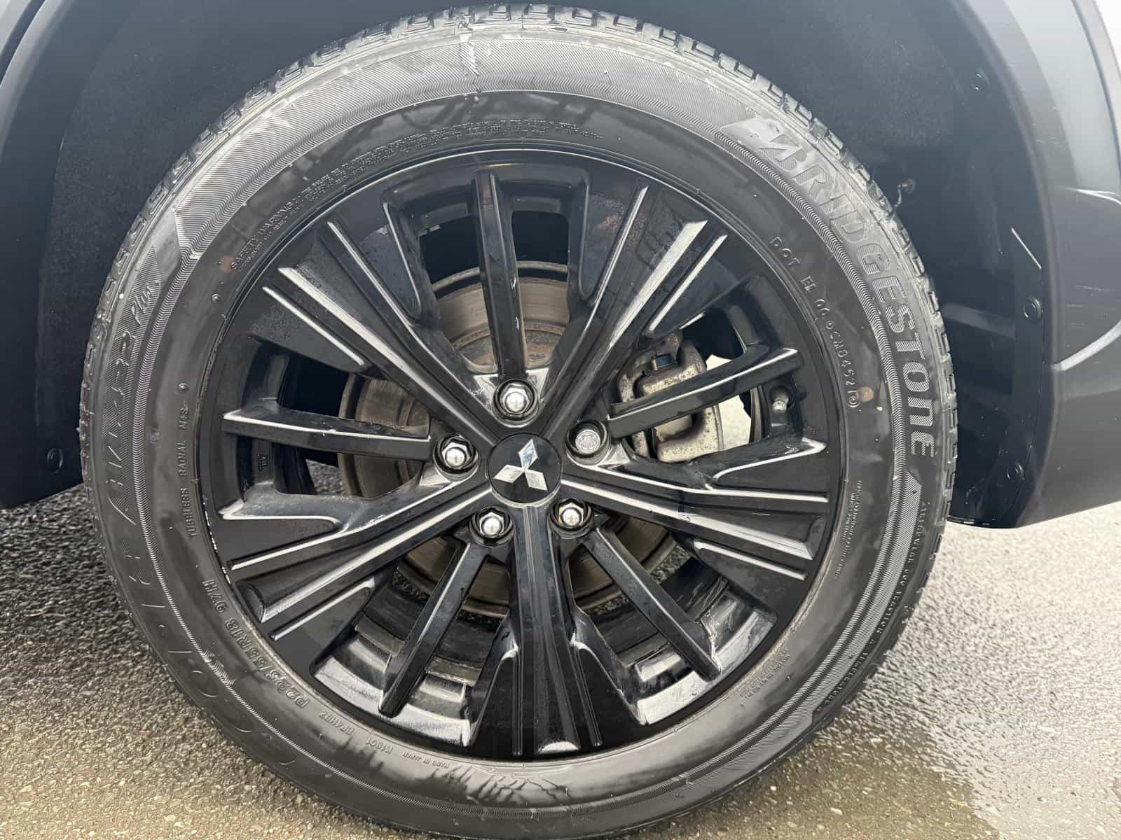 2022 Mitsubishi Eclipse Cross SEL - Image 9