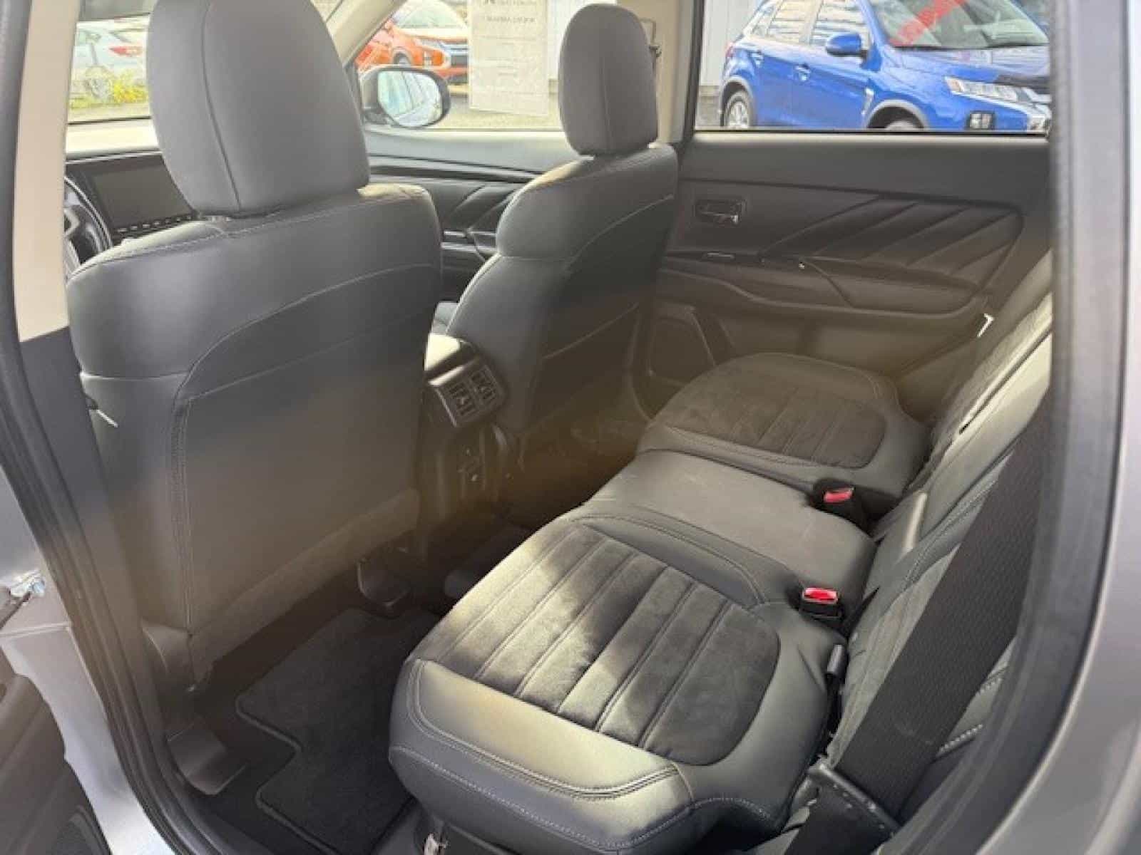 Image 11 Mitsubishi Outlander PHEV SE 2020