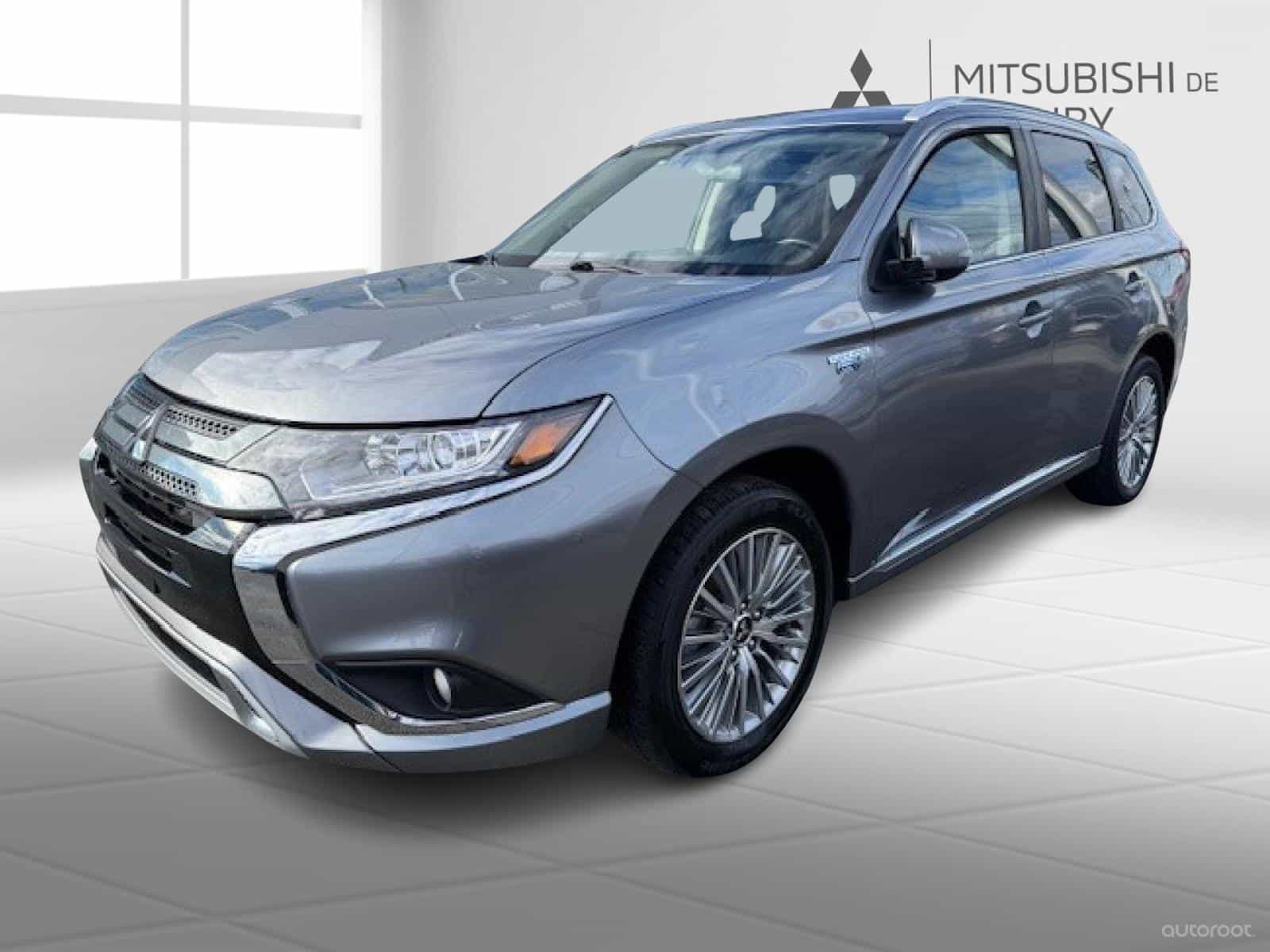 2020 Mitsubishi Outlander PHEV SE - Image 4