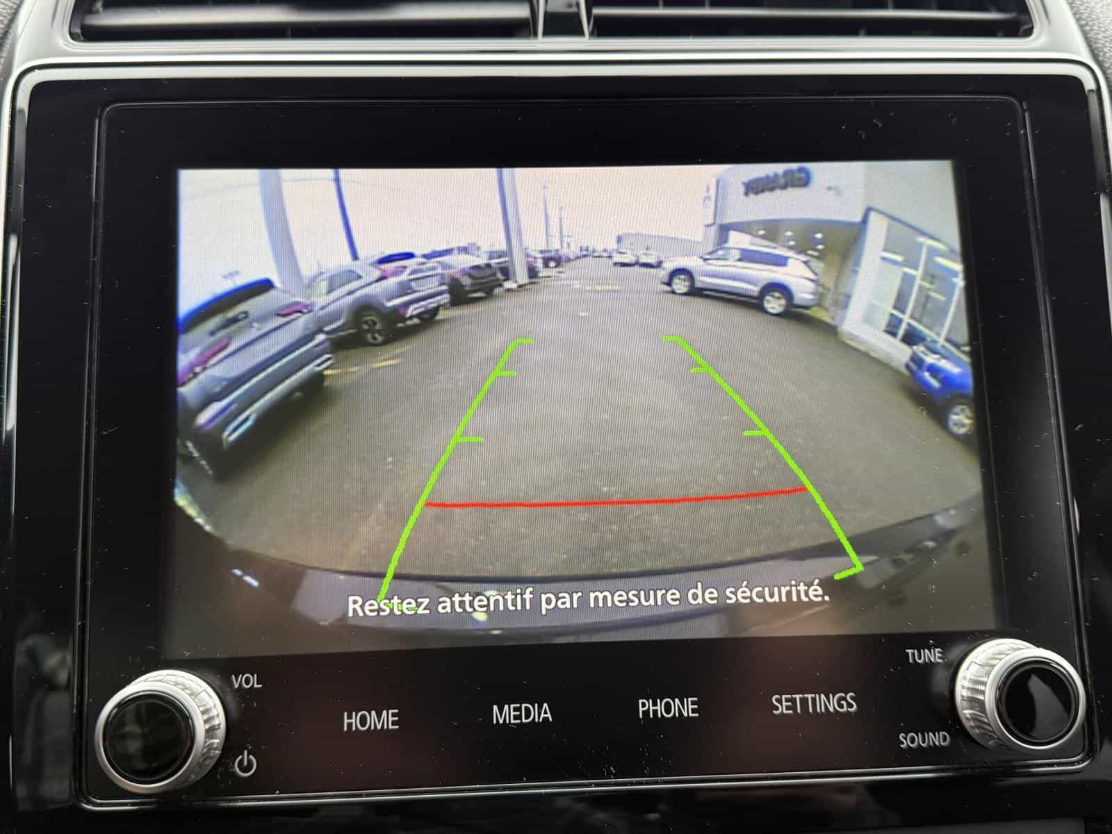 2022 Mitsubishi RVR ES - Image 15