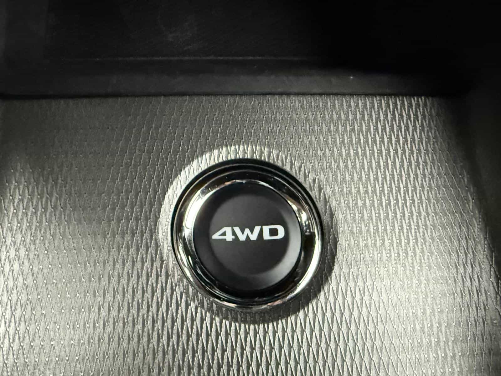 2022 Mitsubishi RVR ES - Image 17