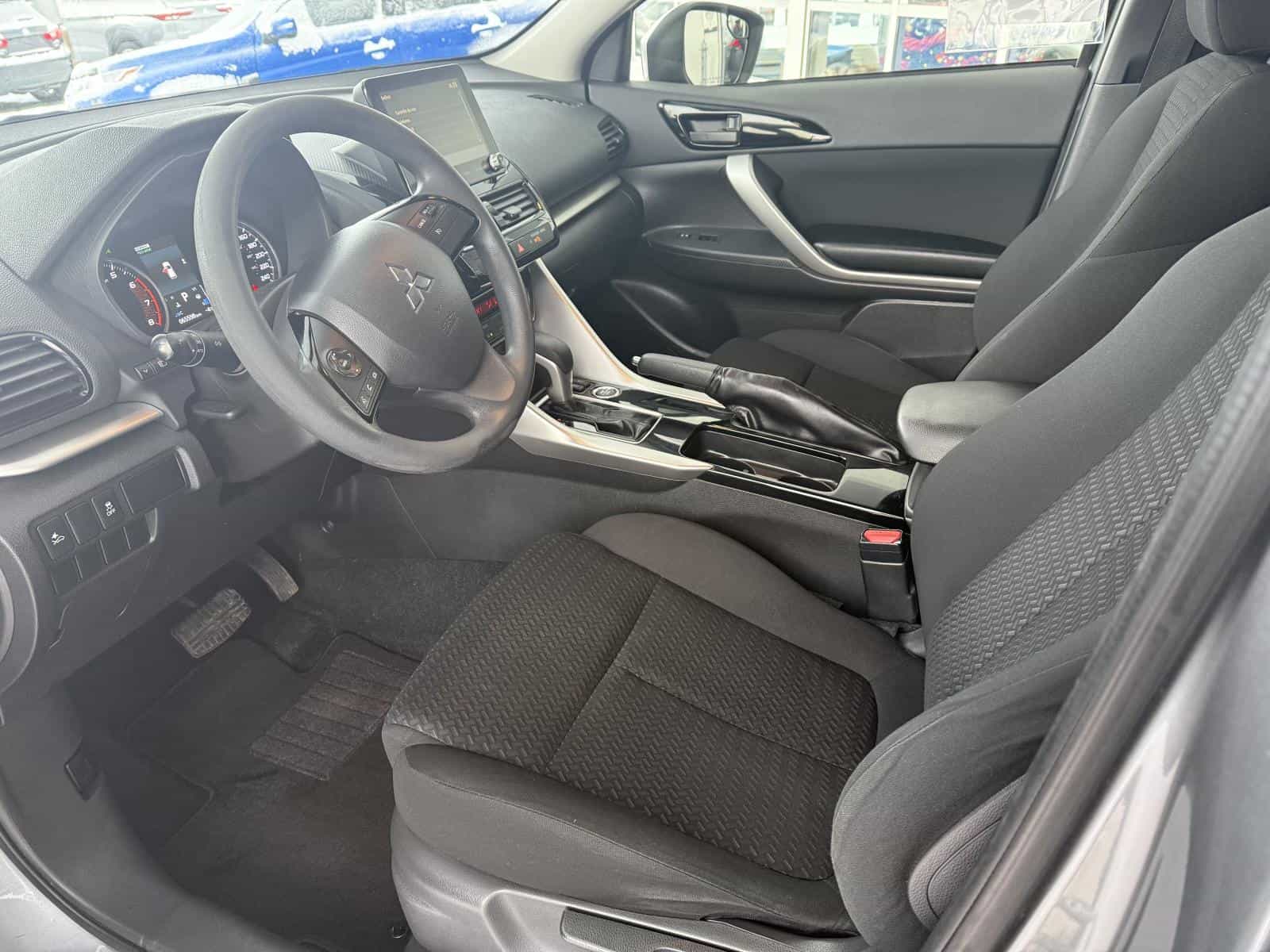 2022 Mitsubishi Eclipse Cross ES - Image 8