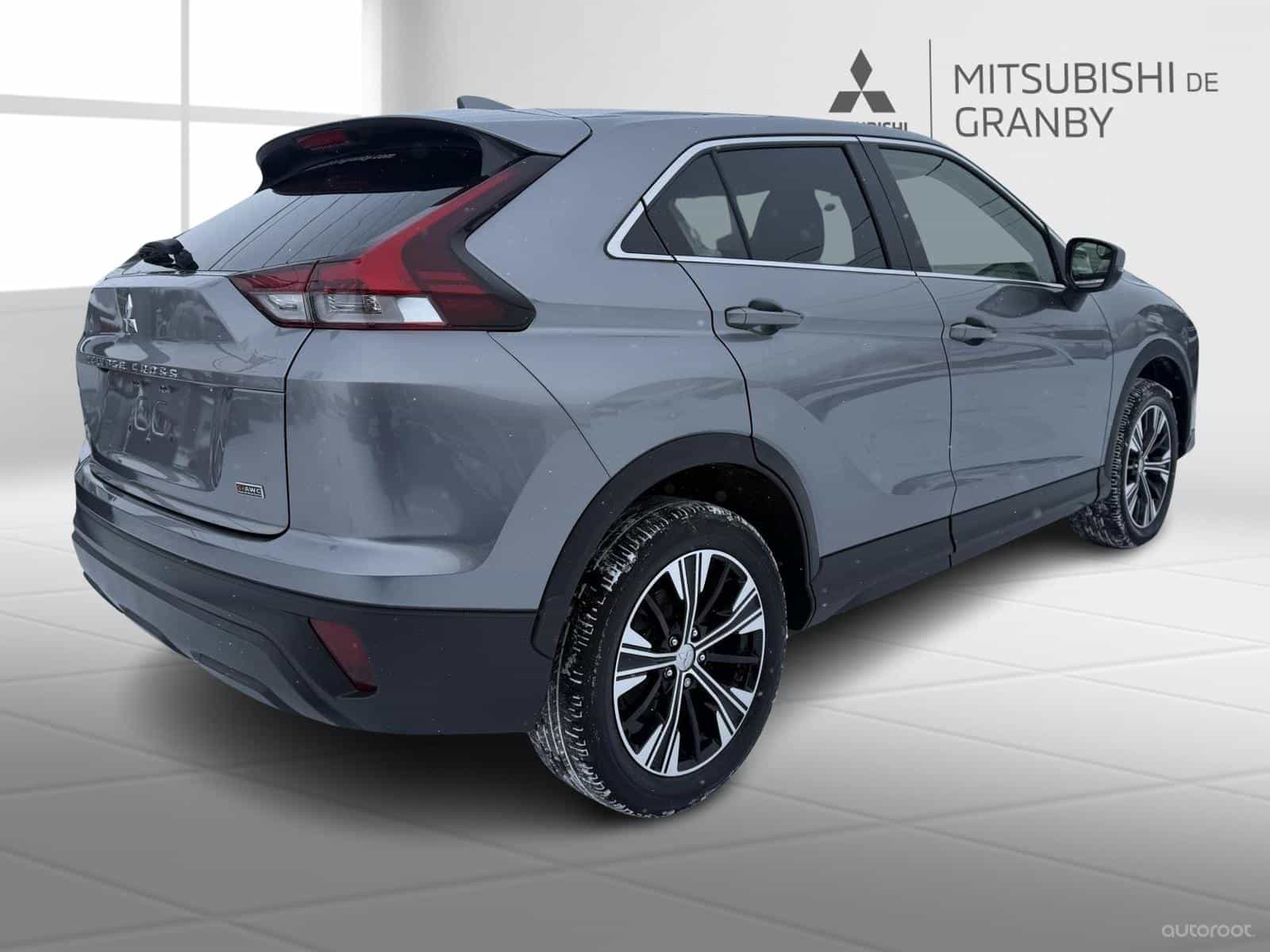 2022 Mitsubishi Eclipse Cross ES - Image 5