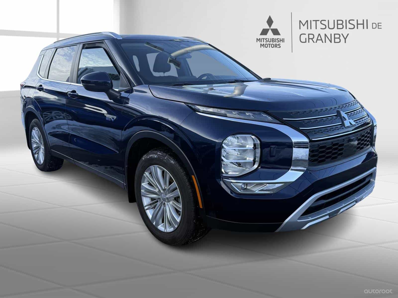 Image 1 Mitsubishi Outlander PHEV Outlander Phev Se S-Awc 2025