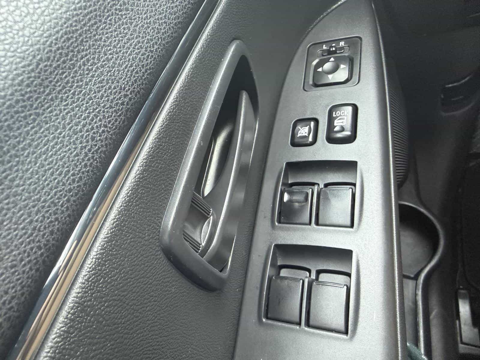 Image 10 Mitsubishi RVR ES 2021