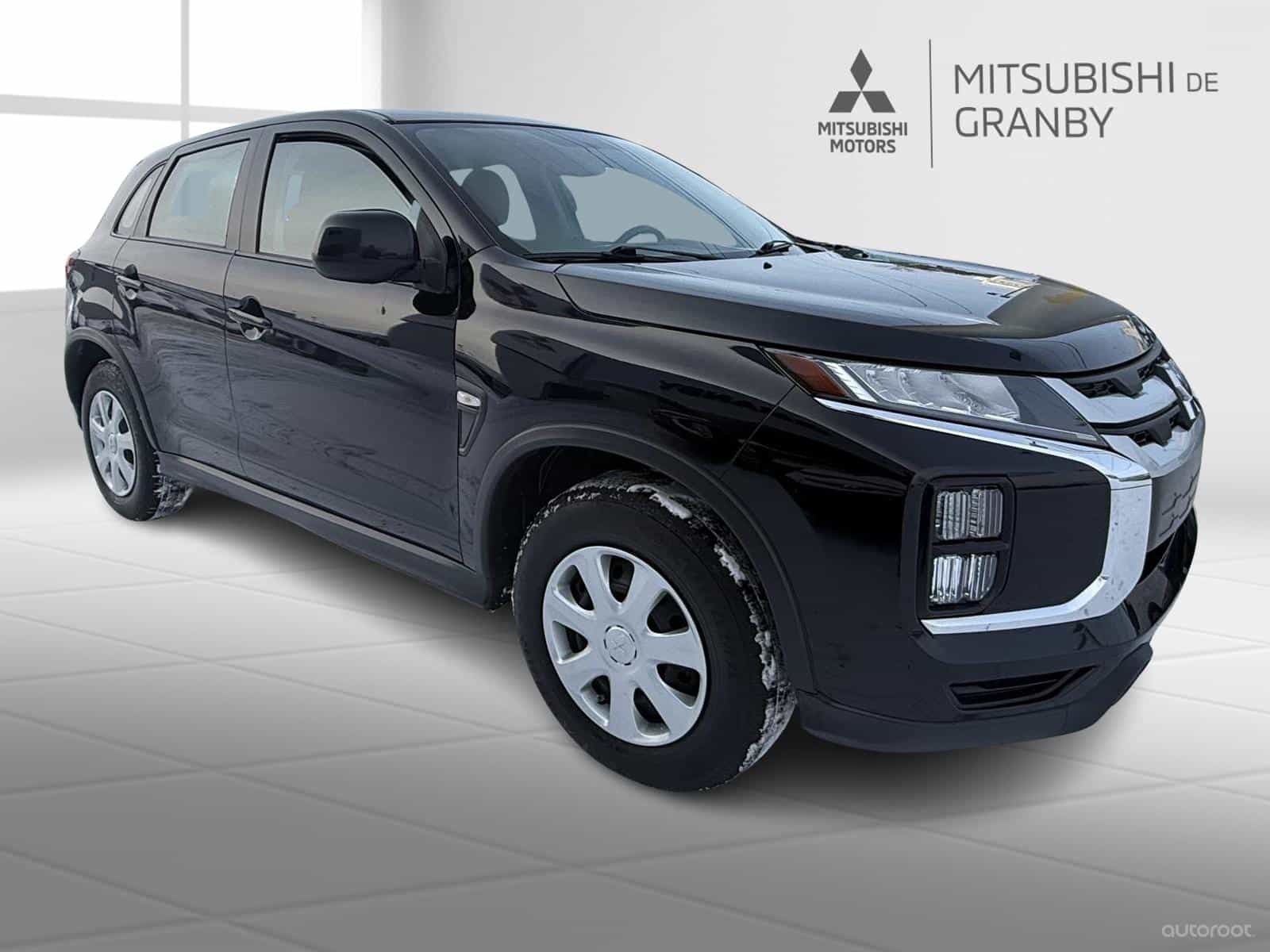 2021 Mitsubishi RVR ES - Image 1