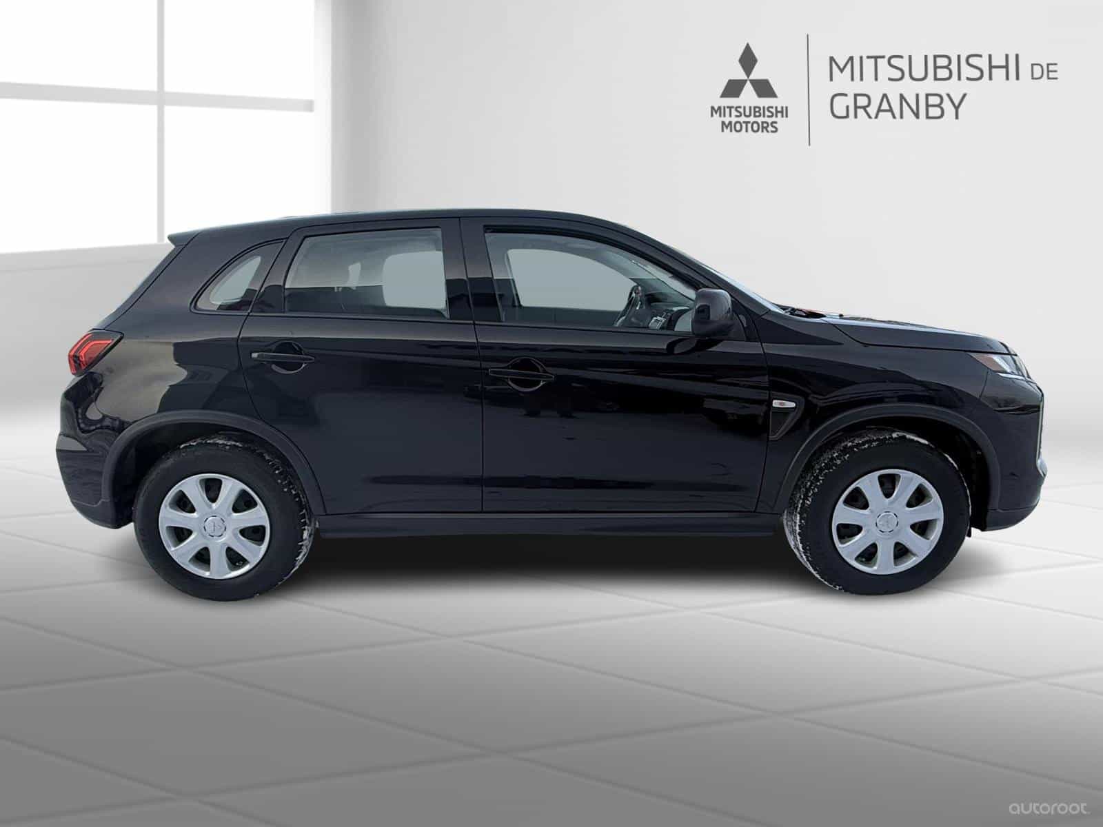 2021 Mitsubishi RVR ES - Image 4