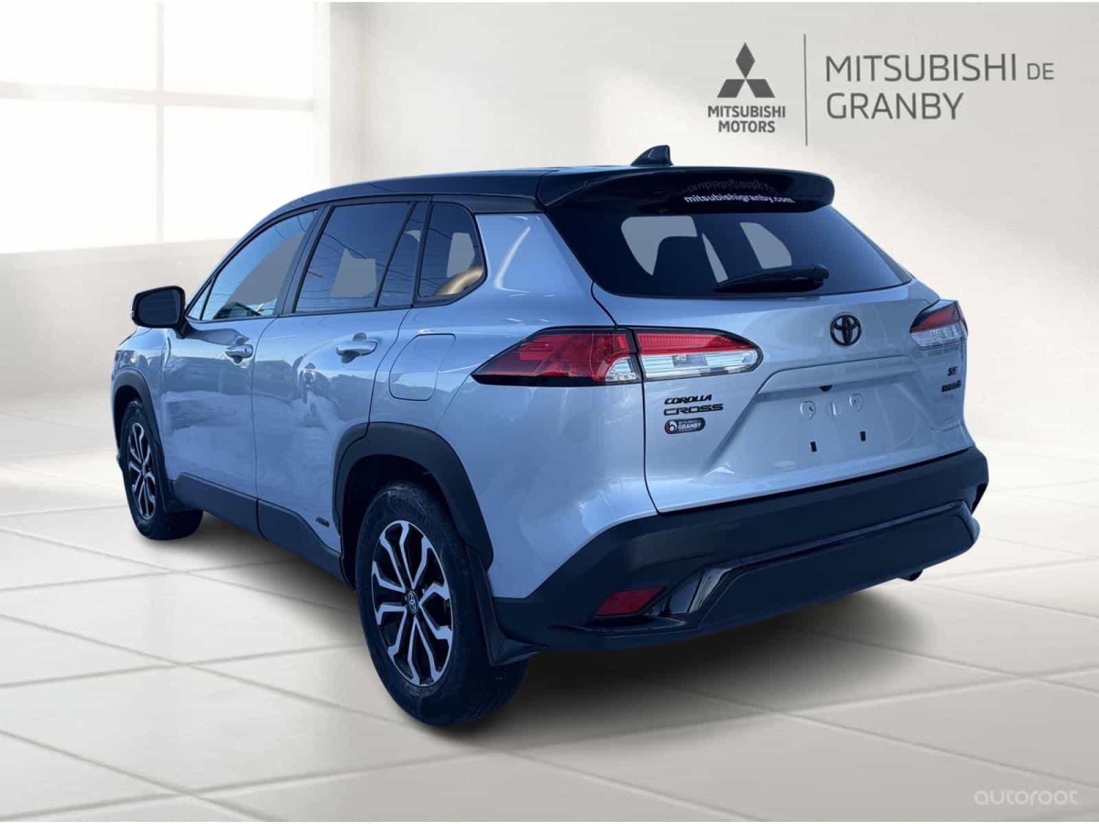 2024 Toyota Corolla Cross SE Hyb - Image 7