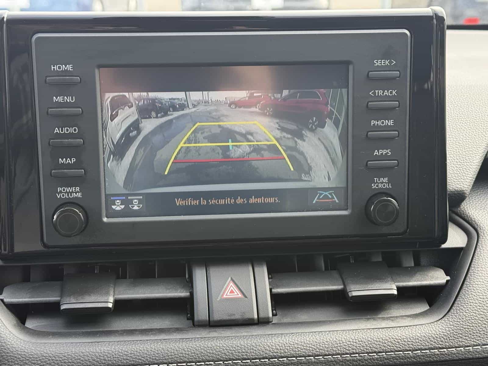 2021 Toyota Rav4 LE - Image 19