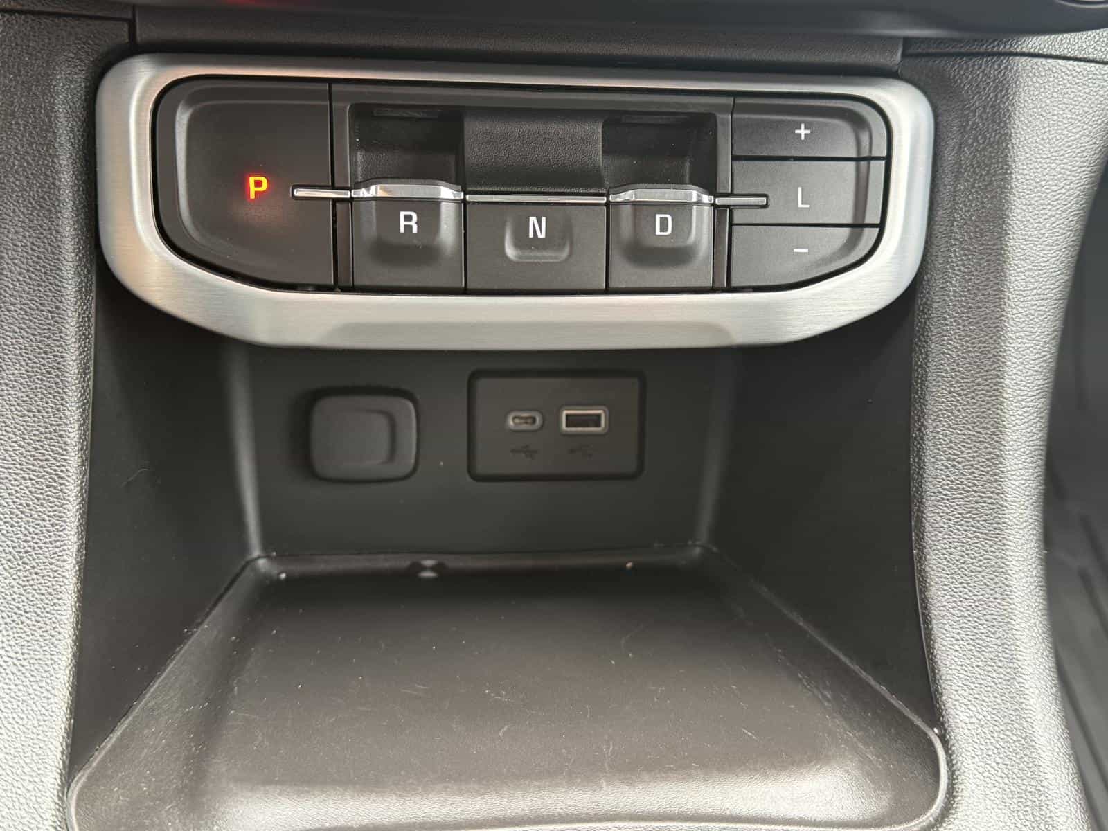 Image 31 GMC Acadia SLE 2021