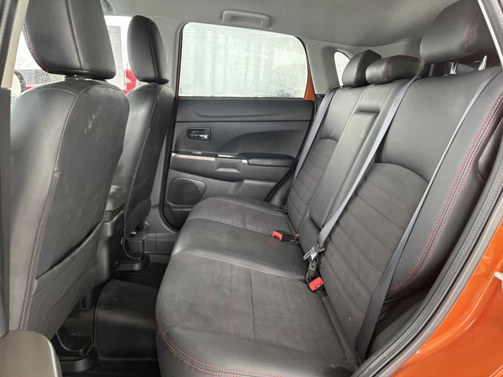 2022 Mitsubishi RVR SEL - Image 15