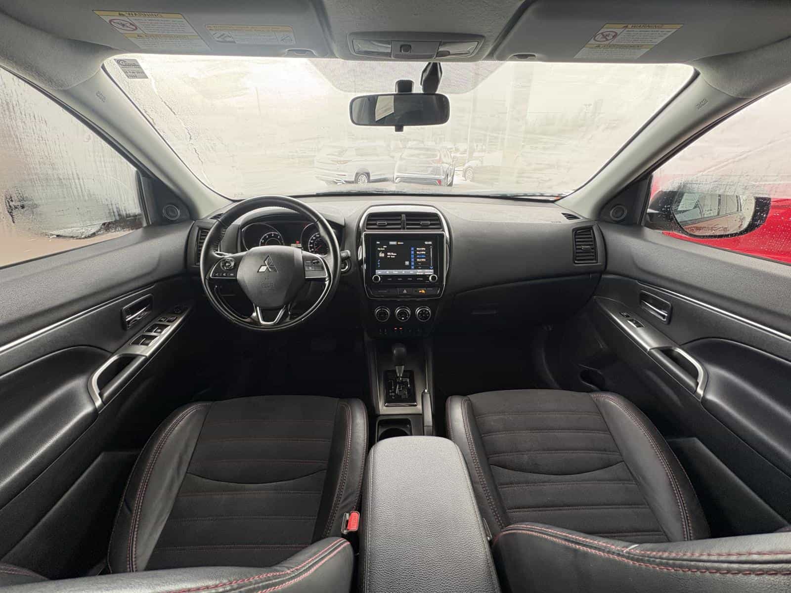 2022 Mitsubishi RVR SEL - Image 8