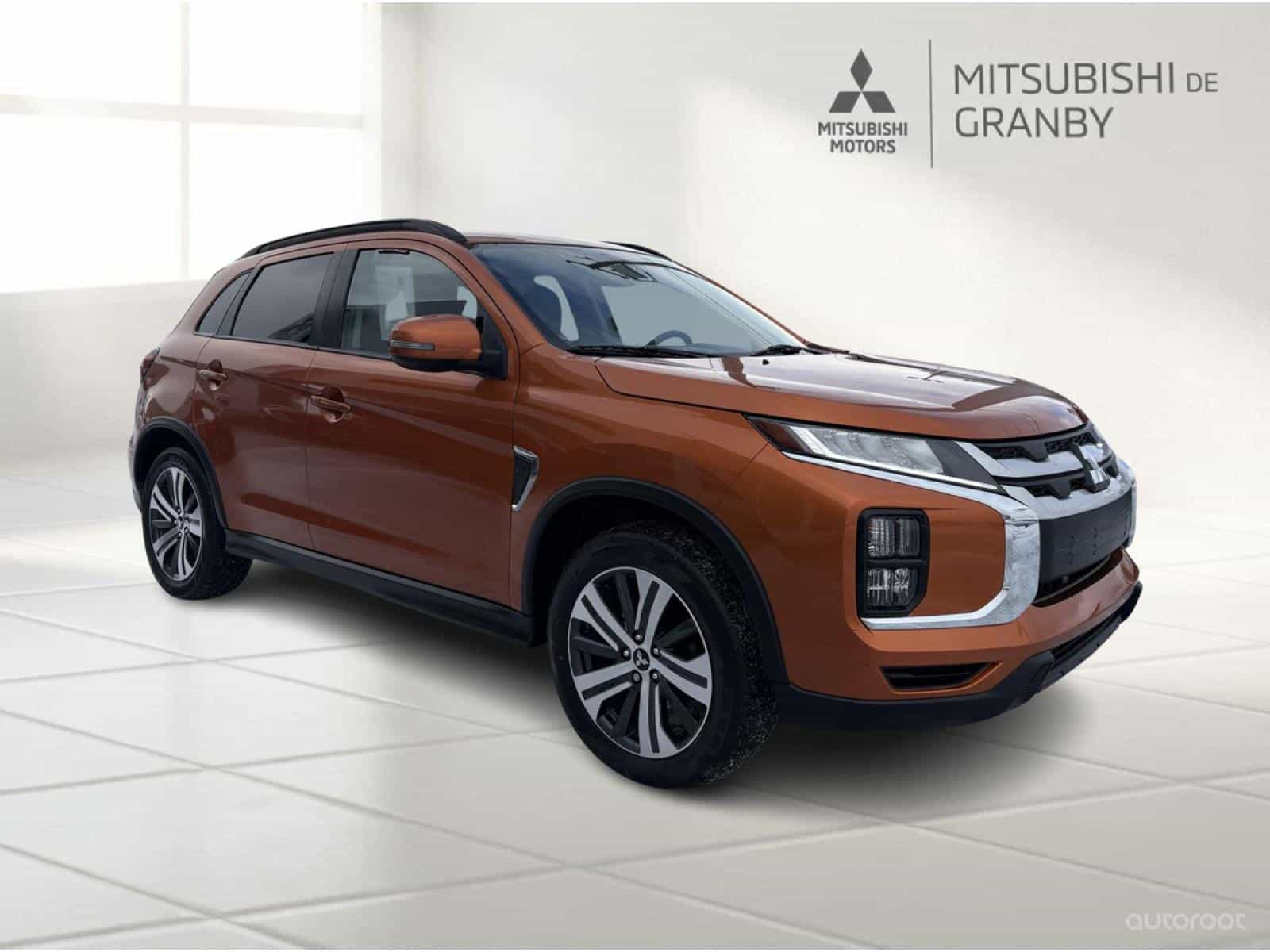 2022 Mitsubishi RVR SEL - Image 1