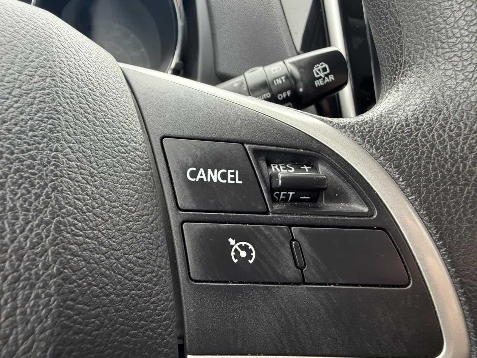 Image 15 Mitsubishi RVR ES 2023