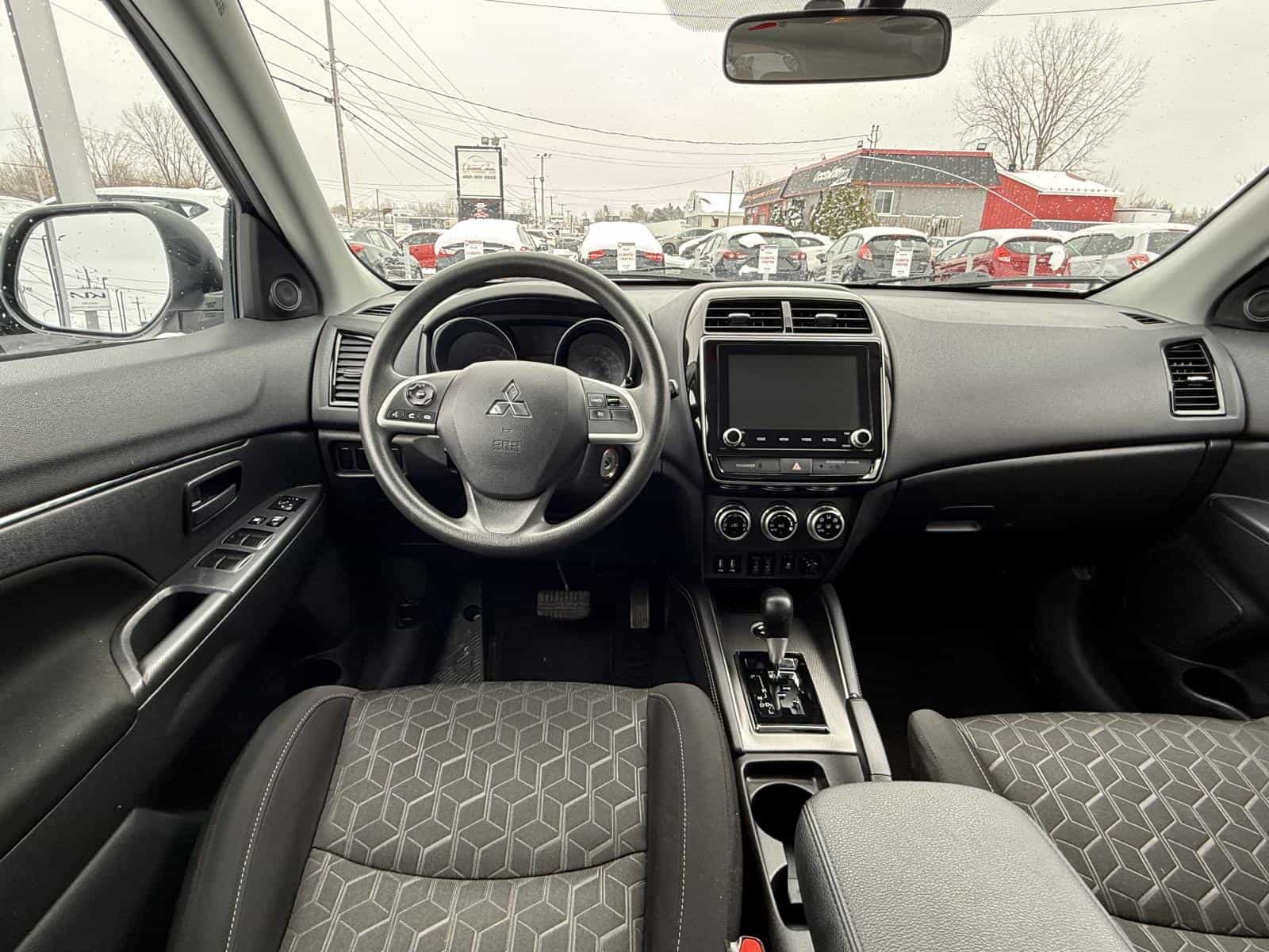 Image 12 Mitsubishi RVR ES 2023