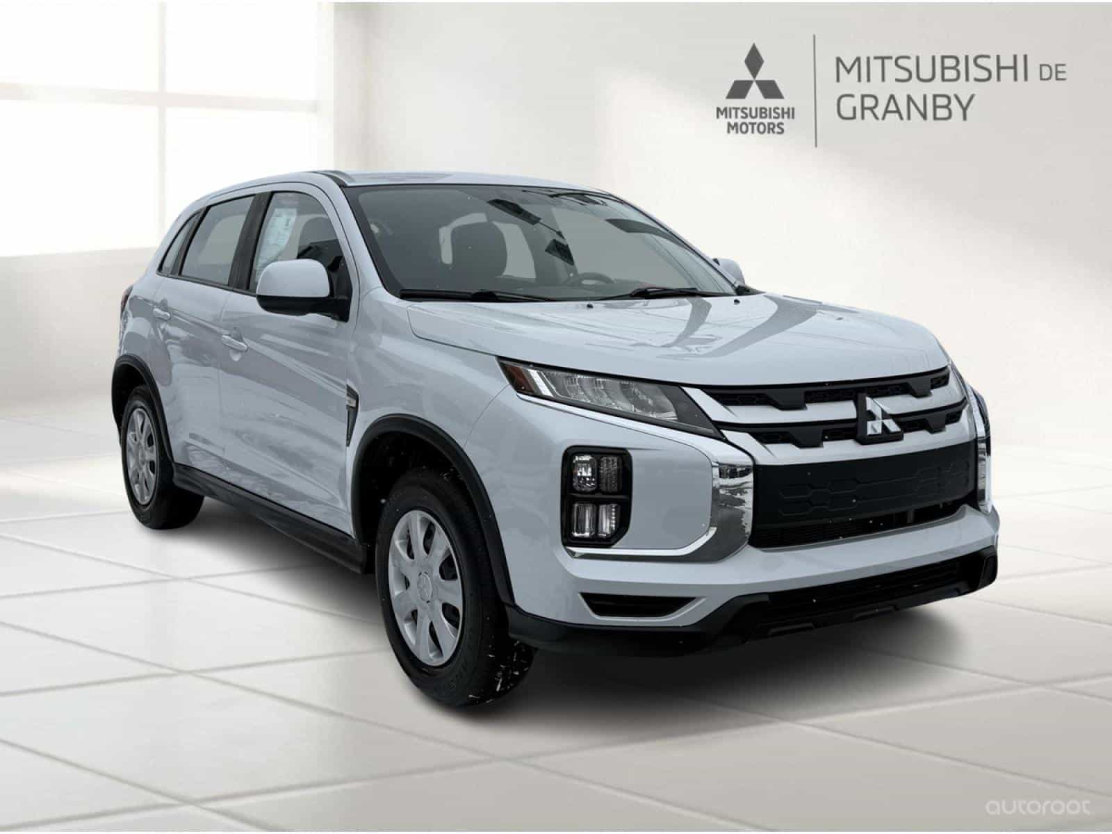 Image 1 Mitsubishi RVR ES 2023